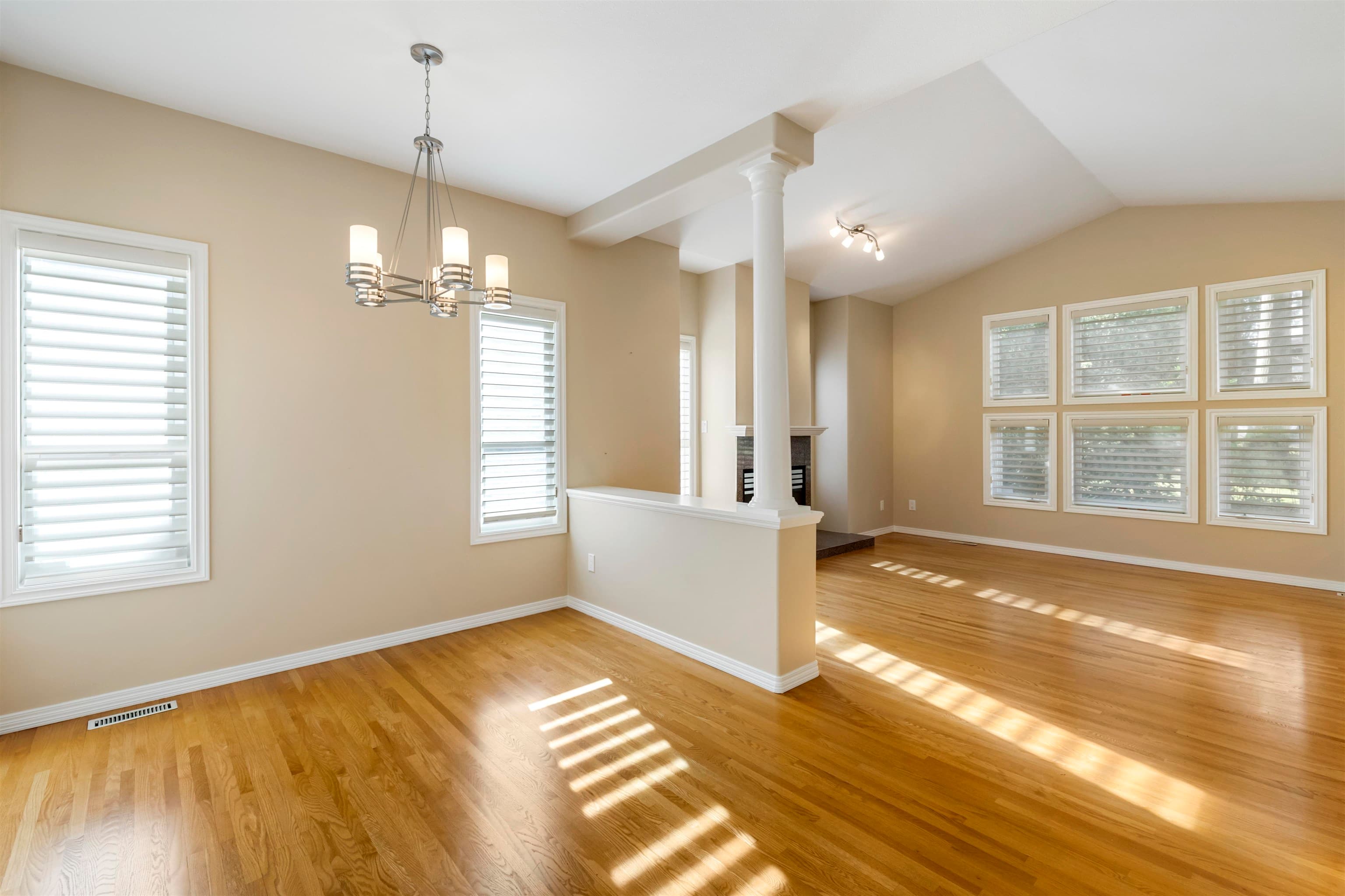1 - 13911 16 Avenue, Surrey, V4A 1P8 — photo 2