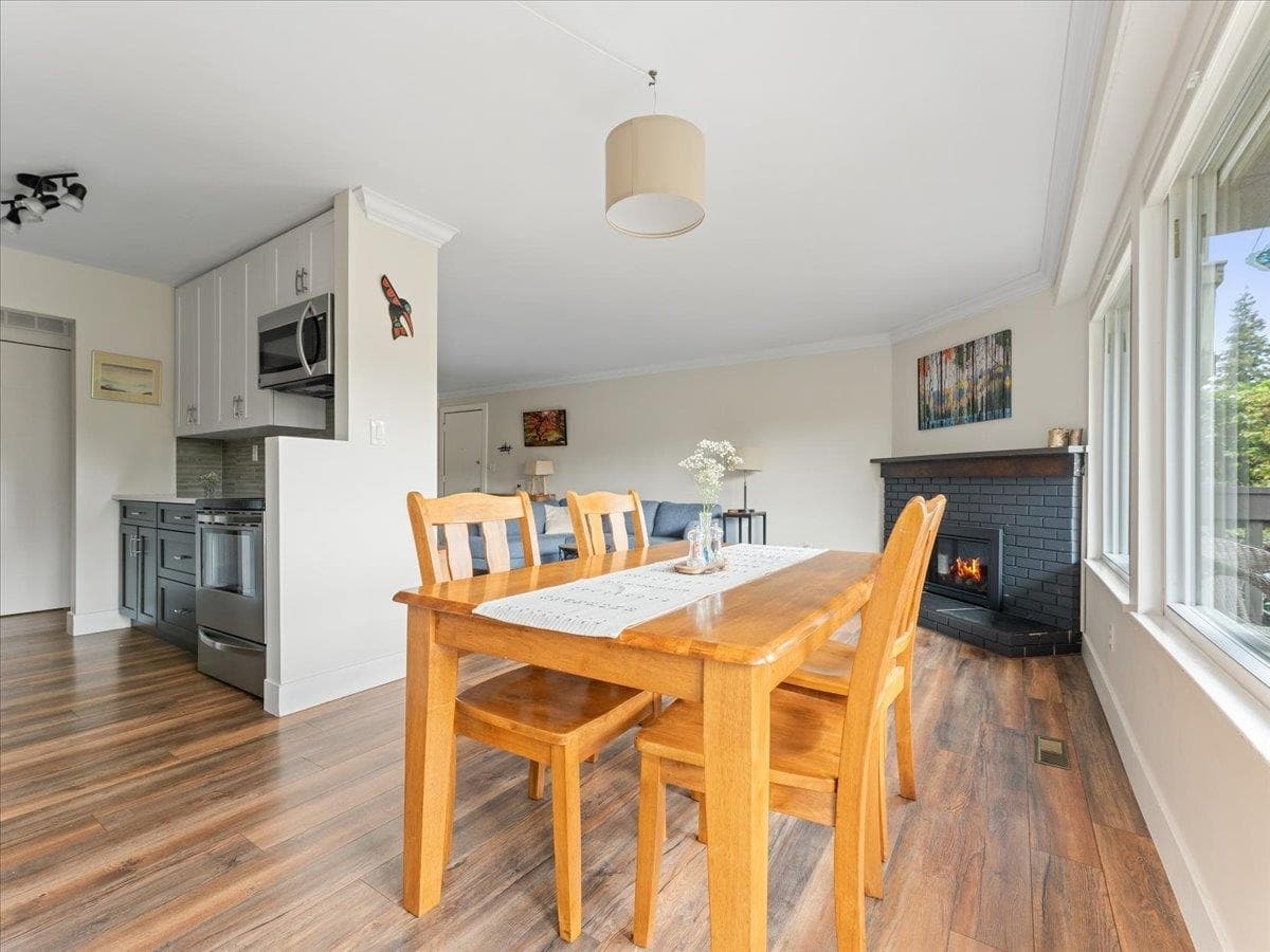 1019 Old Lillooet Road, North Vancouver