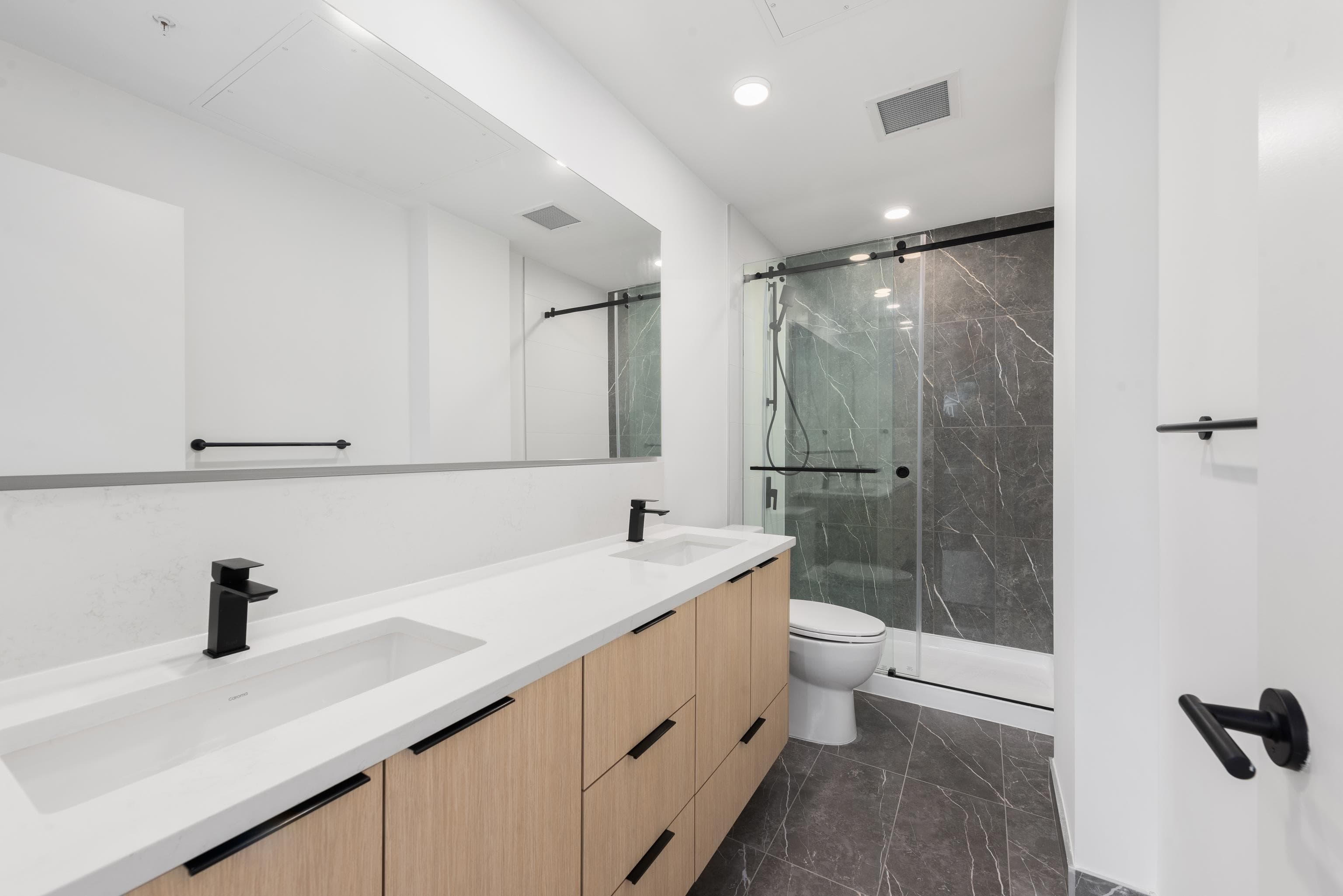 361 - 422 E 3rd Street, North Vancouver, V7L 0K1 — photo 4