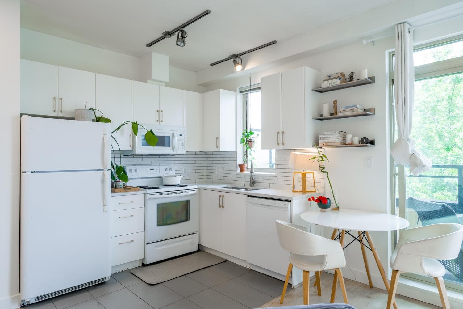 PH1 - 688 E 17th Avenue, Vancouver, V5V 0A8 — photo 2