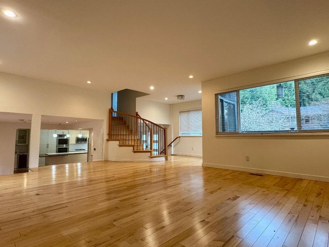 5257 Sonora Drive, North Vancouver, V7R 3V7 — photo 3