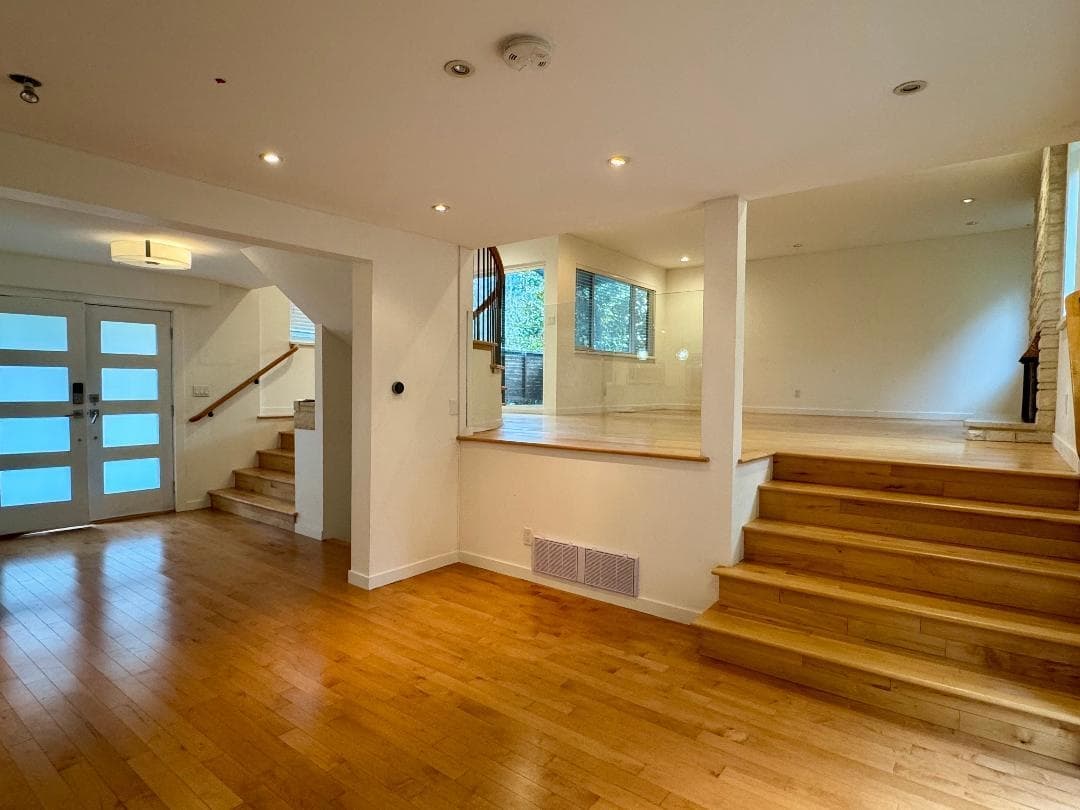 5257 Sonora Drive, North Vancouver, V7R 3V7 — photo 5