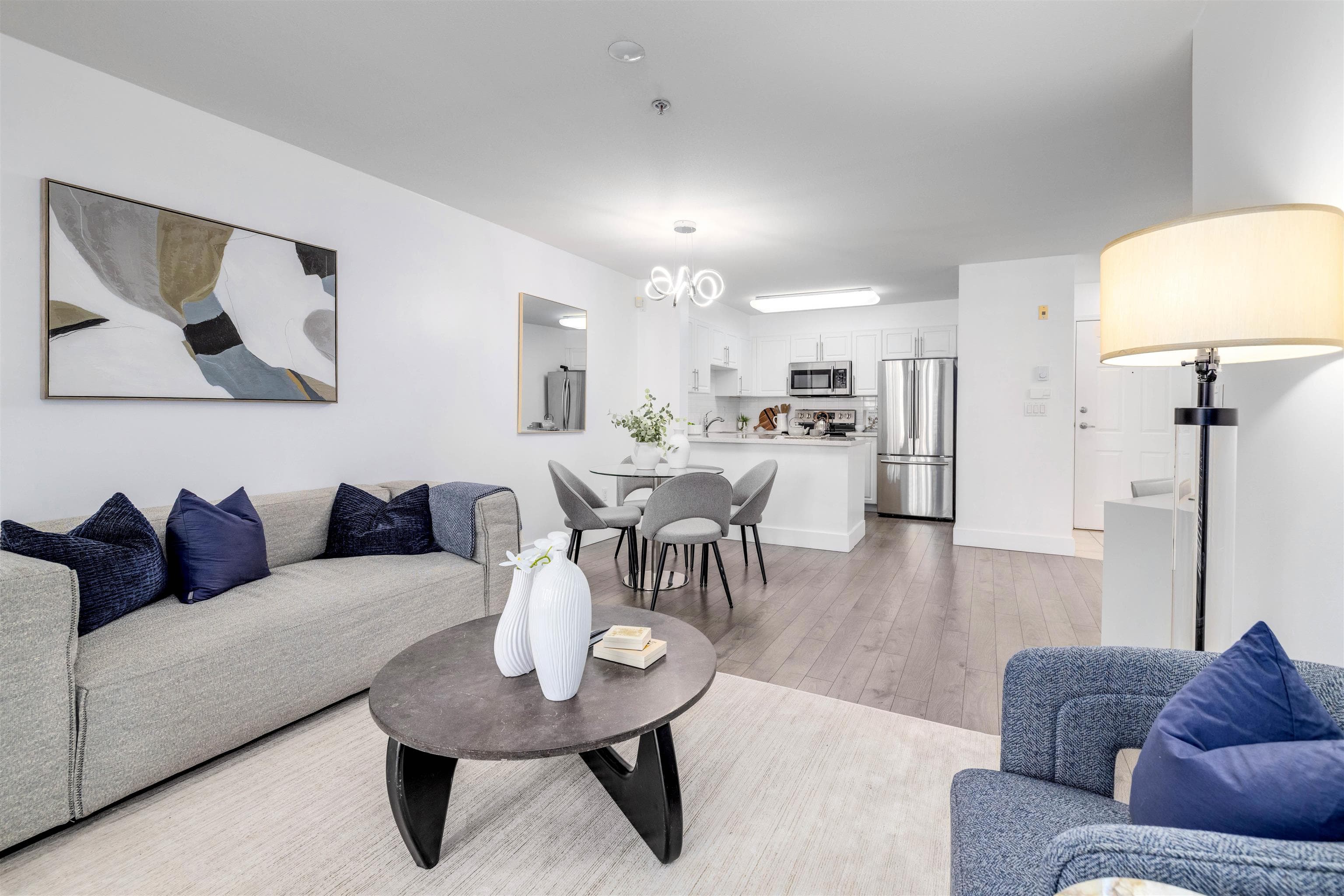 201 - 1363 56th Street, Delta