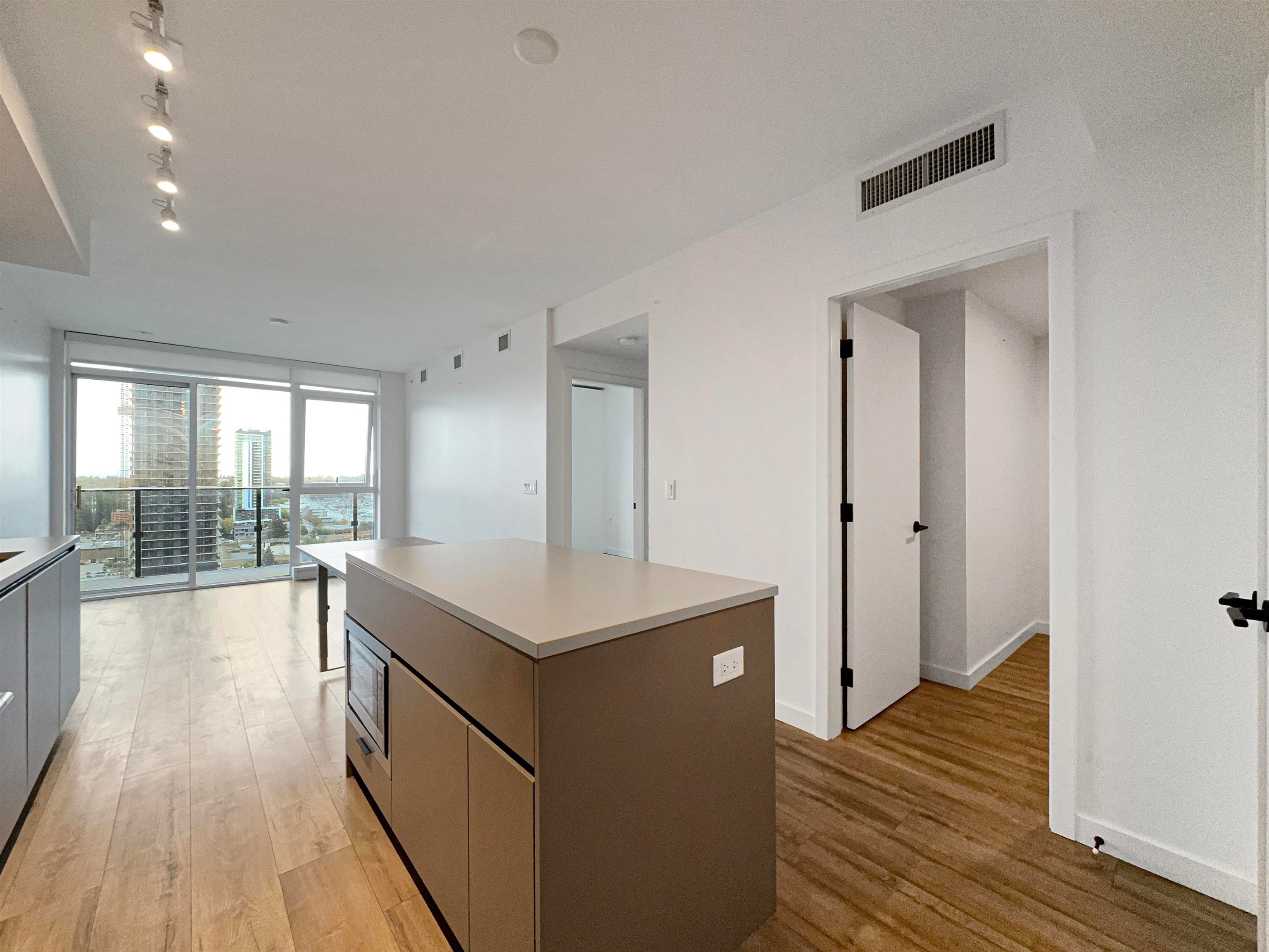 23XX - 13428 105 Avenue, Surrey, V3T 0S6 — photo 4