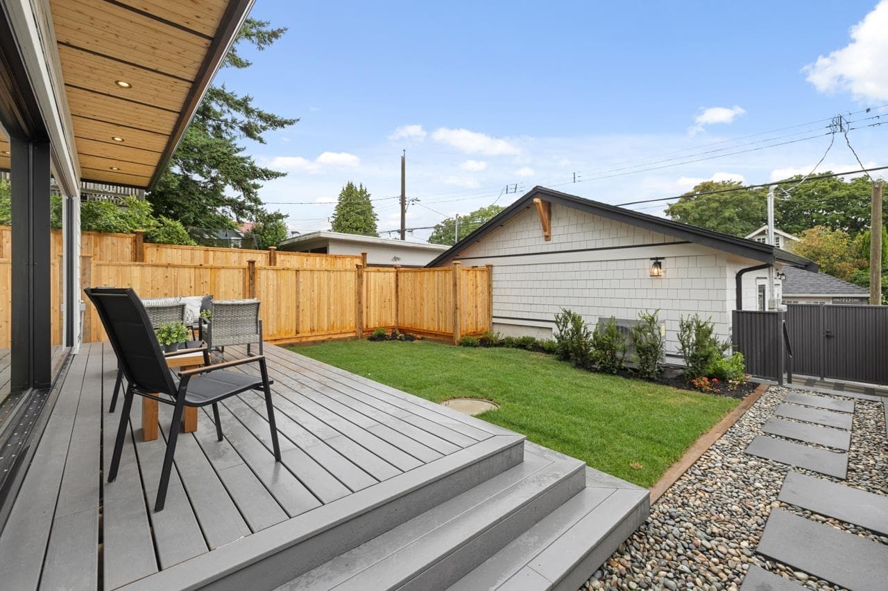 2 - 2247 Parker Street, Vancouver