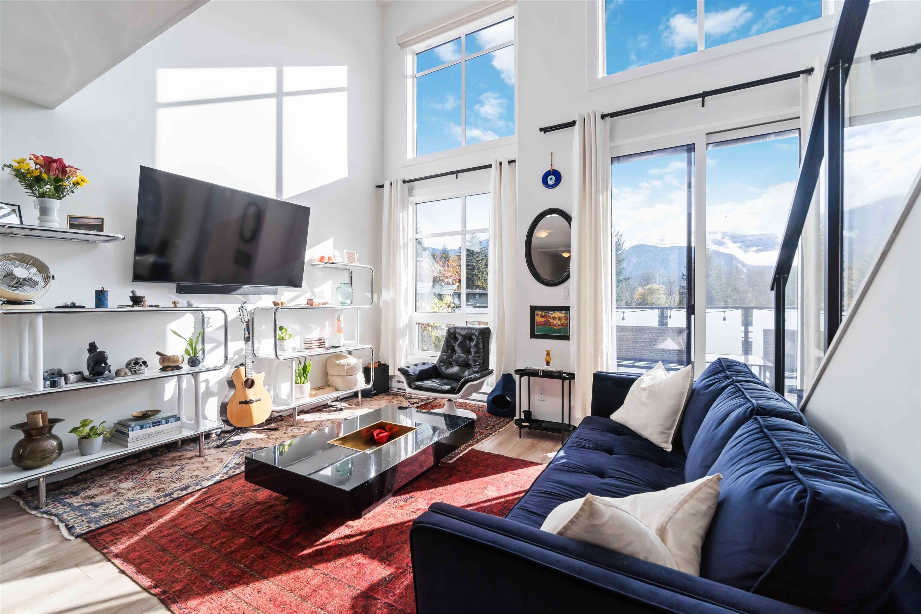 201 - 39771 Government Road, Squamish, V8B 0Z1 — photo 3