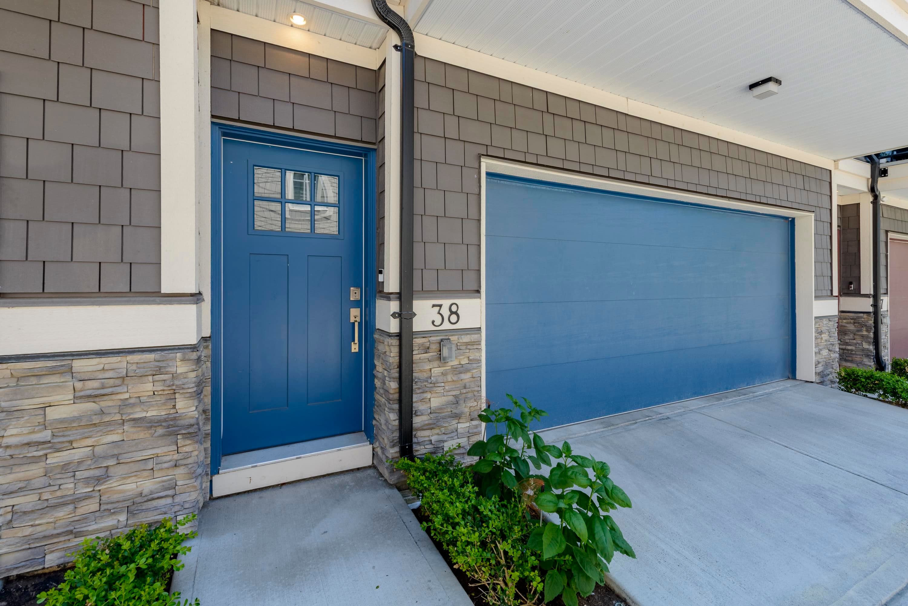 38 - 10488 124 Street, Surrey, V3V 0E9 — photo 3