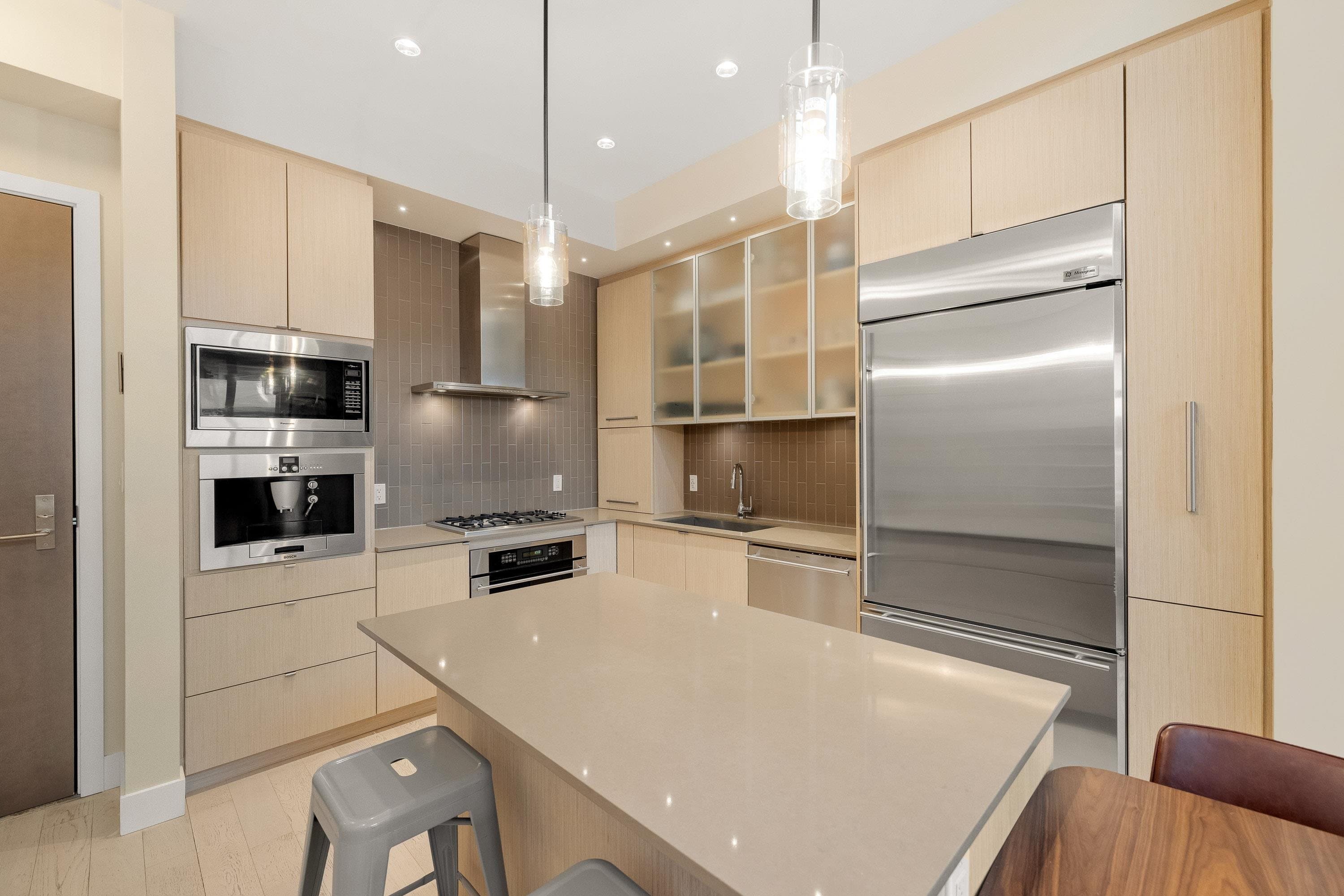 404 - 260 Salter Street, New Westminster, V3M 0J4 — photo 3