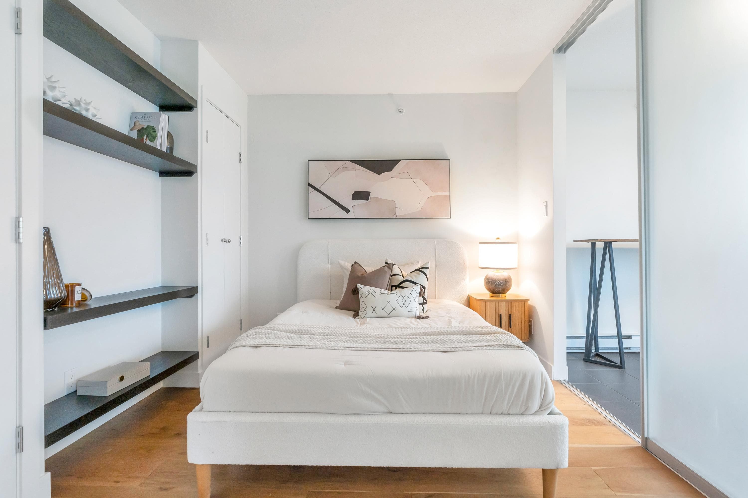 1003 - 1055 Homer Street, Vancouver, V6B 1G3 — photo 3