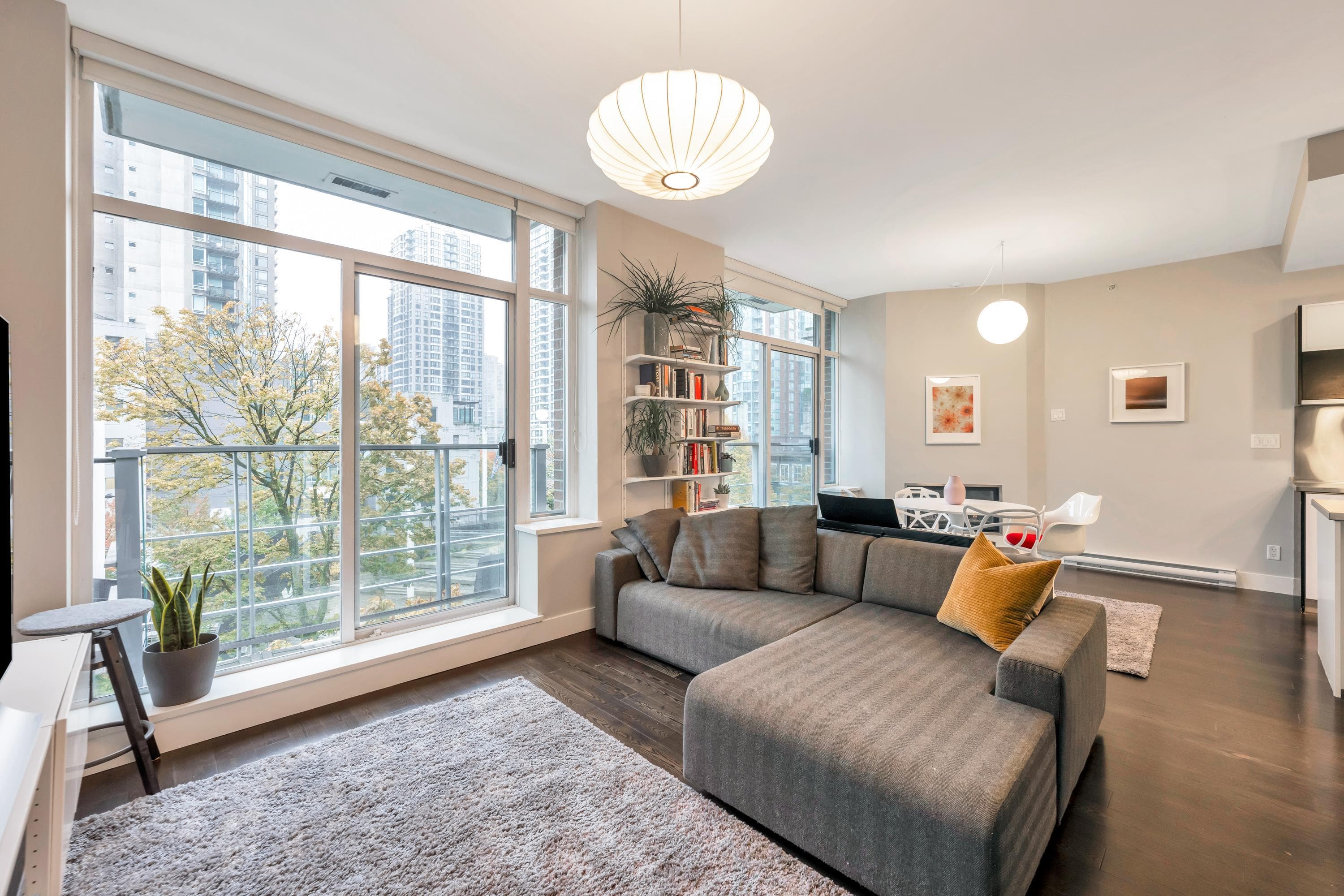 305 - 535 Smithe Street, Vancouver, V6B 0H2 — photo 2