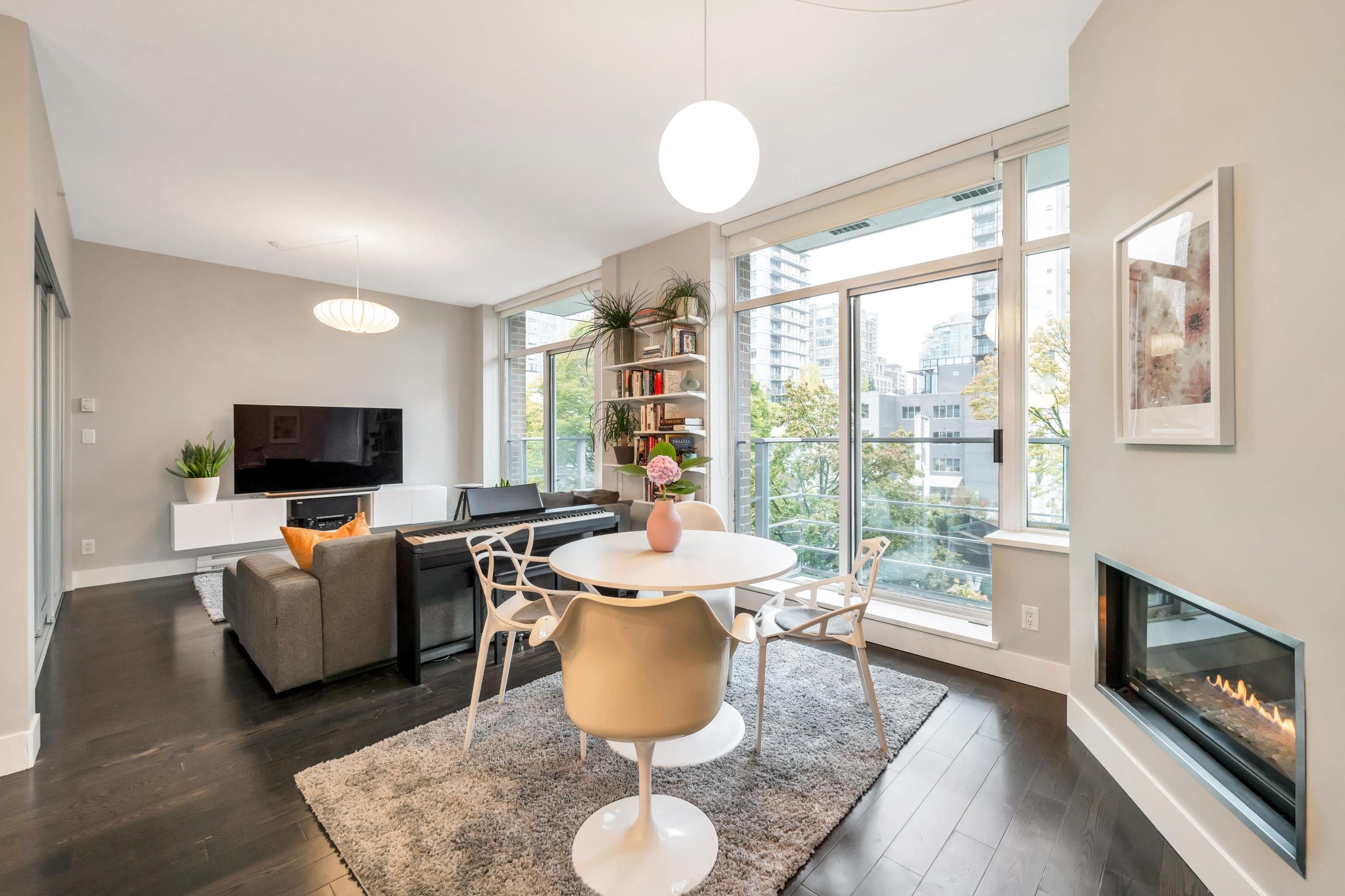 305 - 535 Smithe Street, Vancouver, V6B 0H2 — photo 1