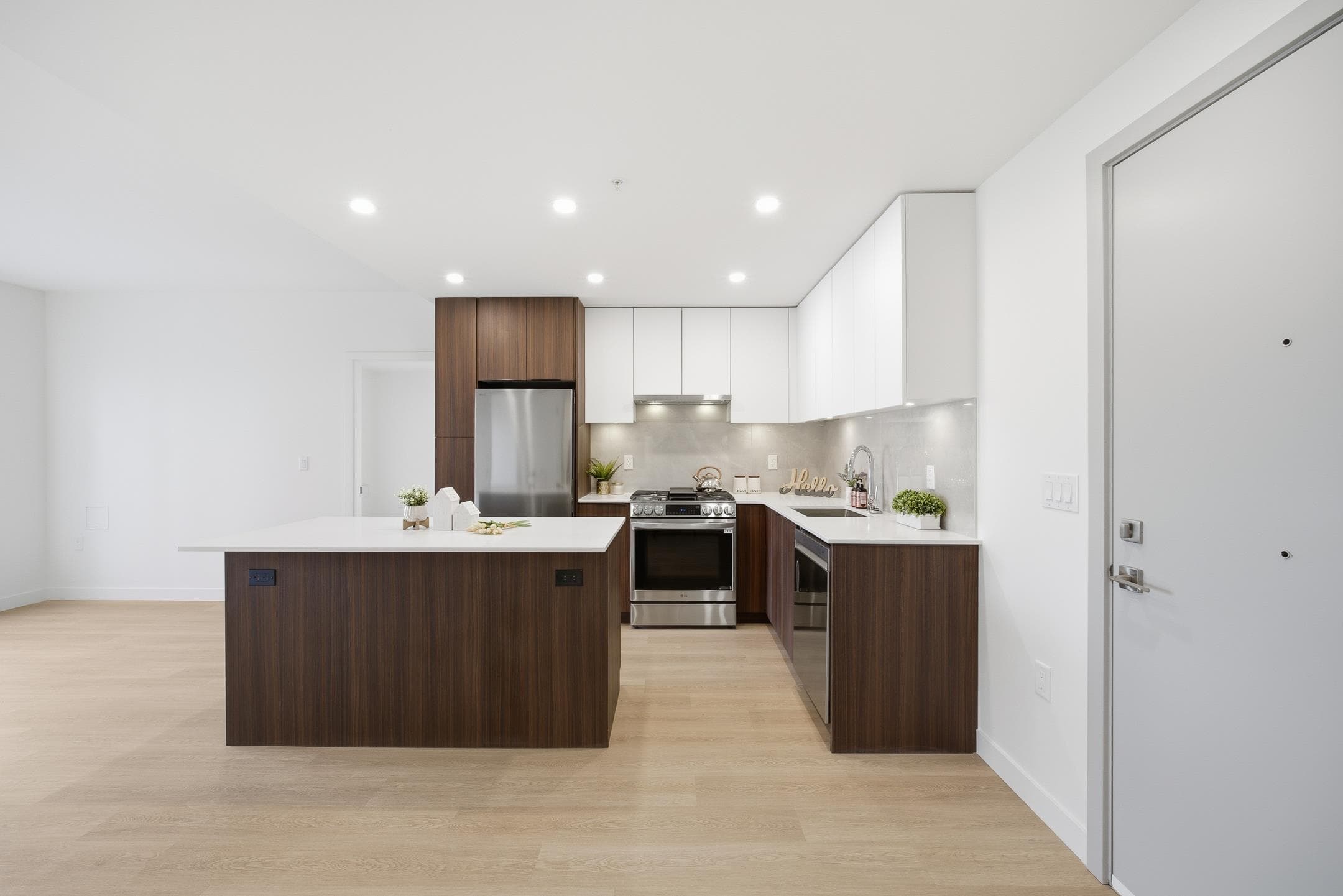 A315 - 7980 206a Street, Langley, V2Y 3Z8 — photo 5