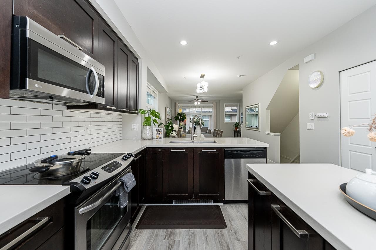 42 - 20966 77a Avenue, Langley, V2Y 0K9 — photo 4