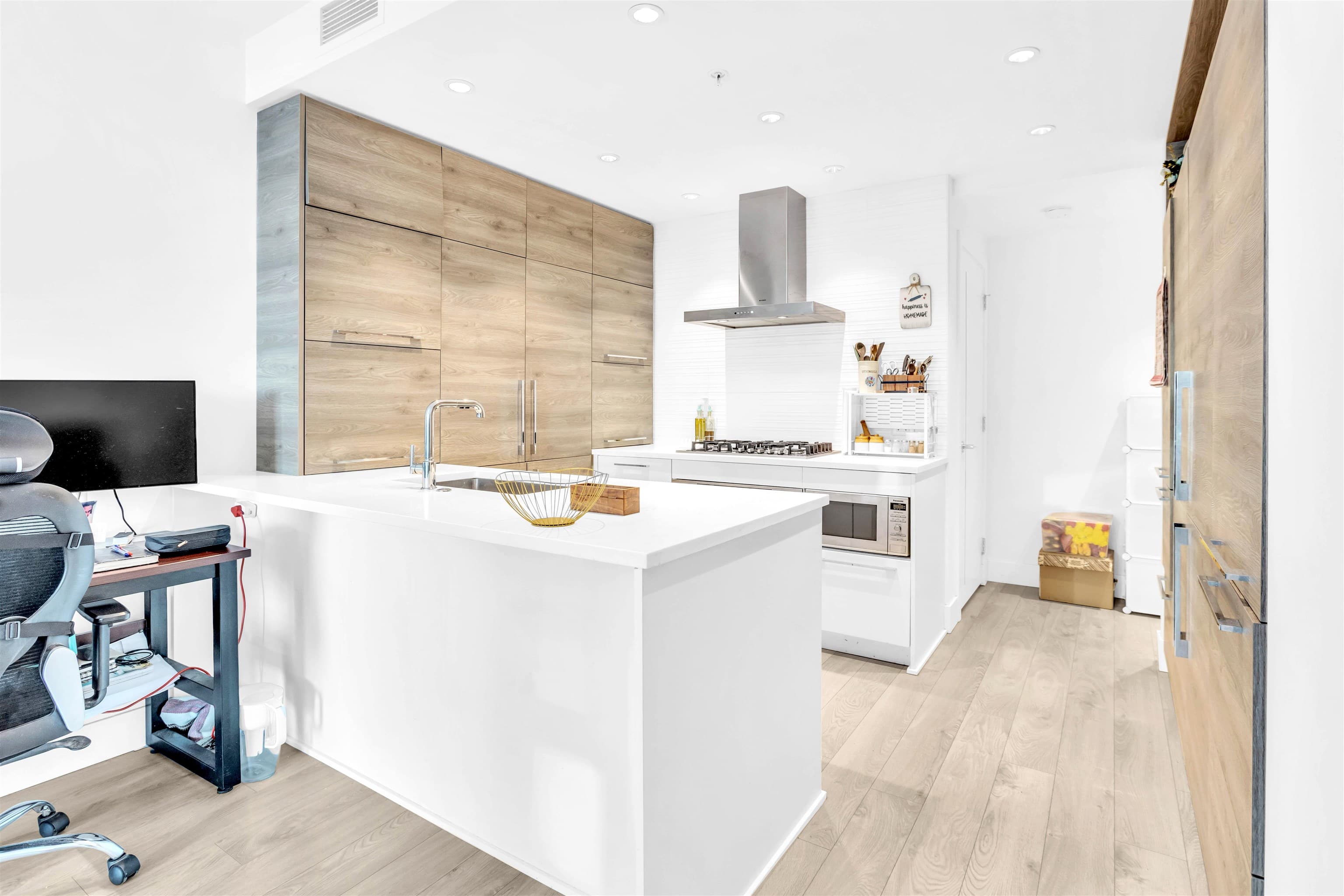 1411 - 7303 Noble Lane, Burnaby, V3N 0H2 — photo 5