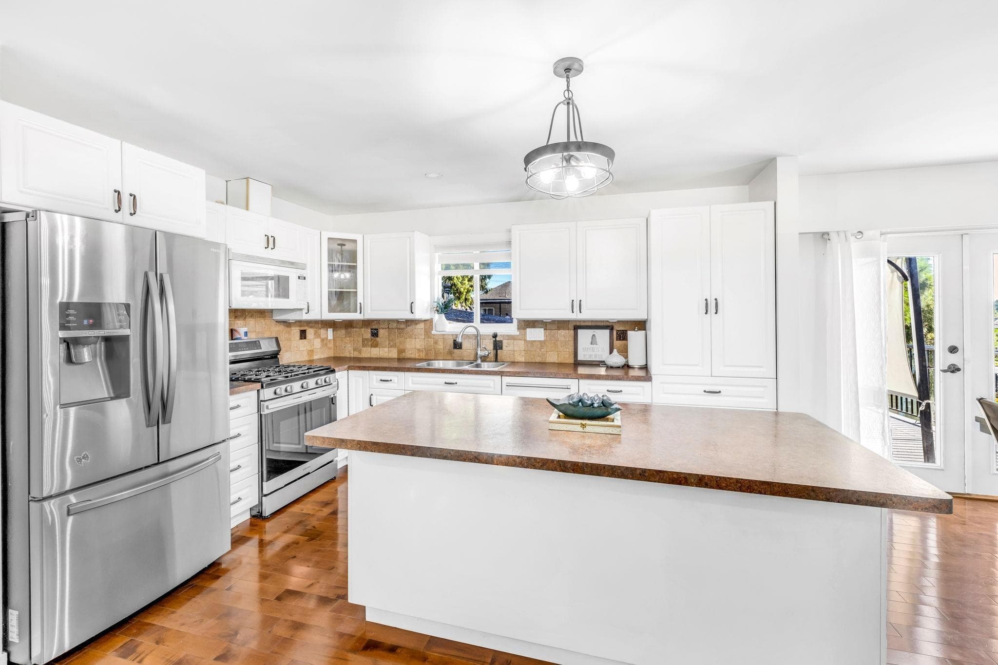 13822 92a Avenue, Surrey, V3V 6Y6 — photo 4