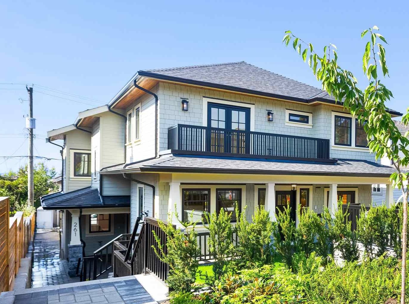 261 W 6th Street, North Vancouver, V7M 1K7 — photo 1