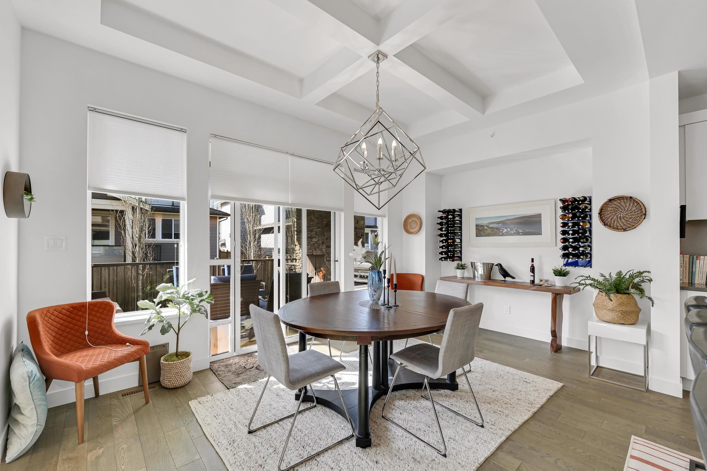 1706 Sparrow Way, Squamish