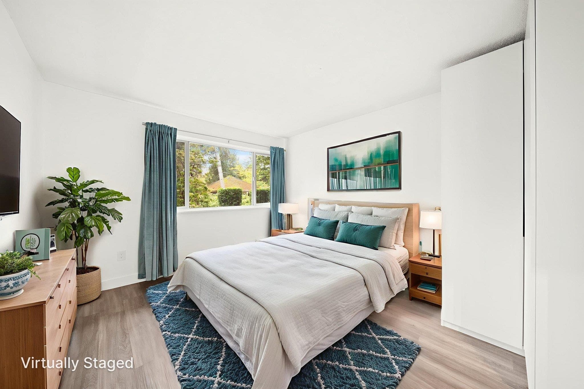 110 - 9847 Manchester Drive, Burnaby, V3N 4P4 — photo 2