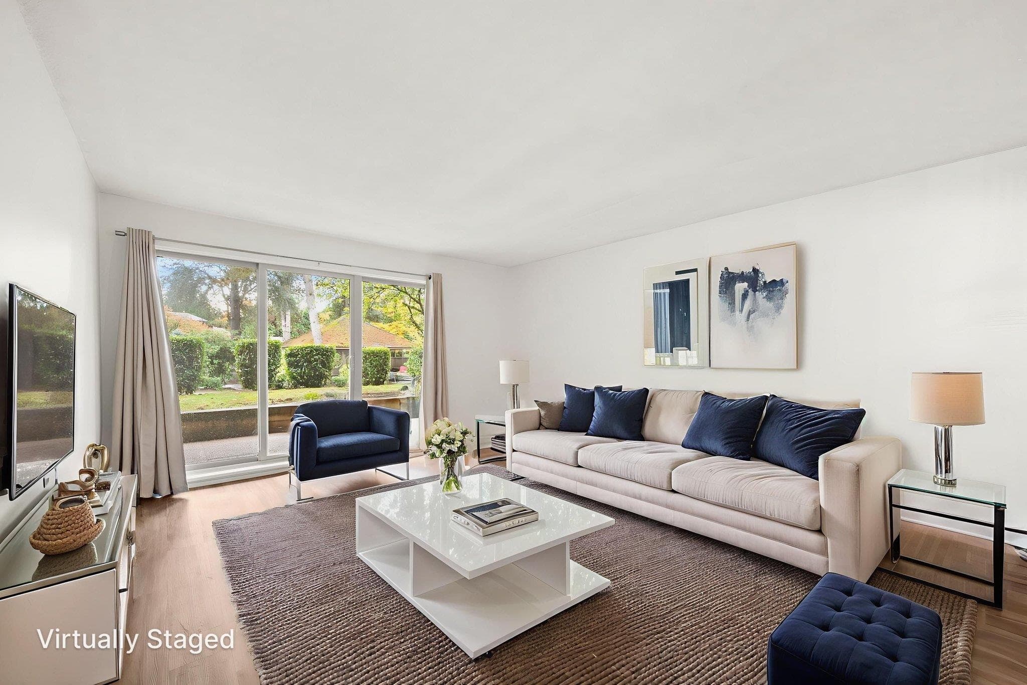 110 - 9847 Manchester Drive, Burnaby, V3N 4P4 — photo 3
