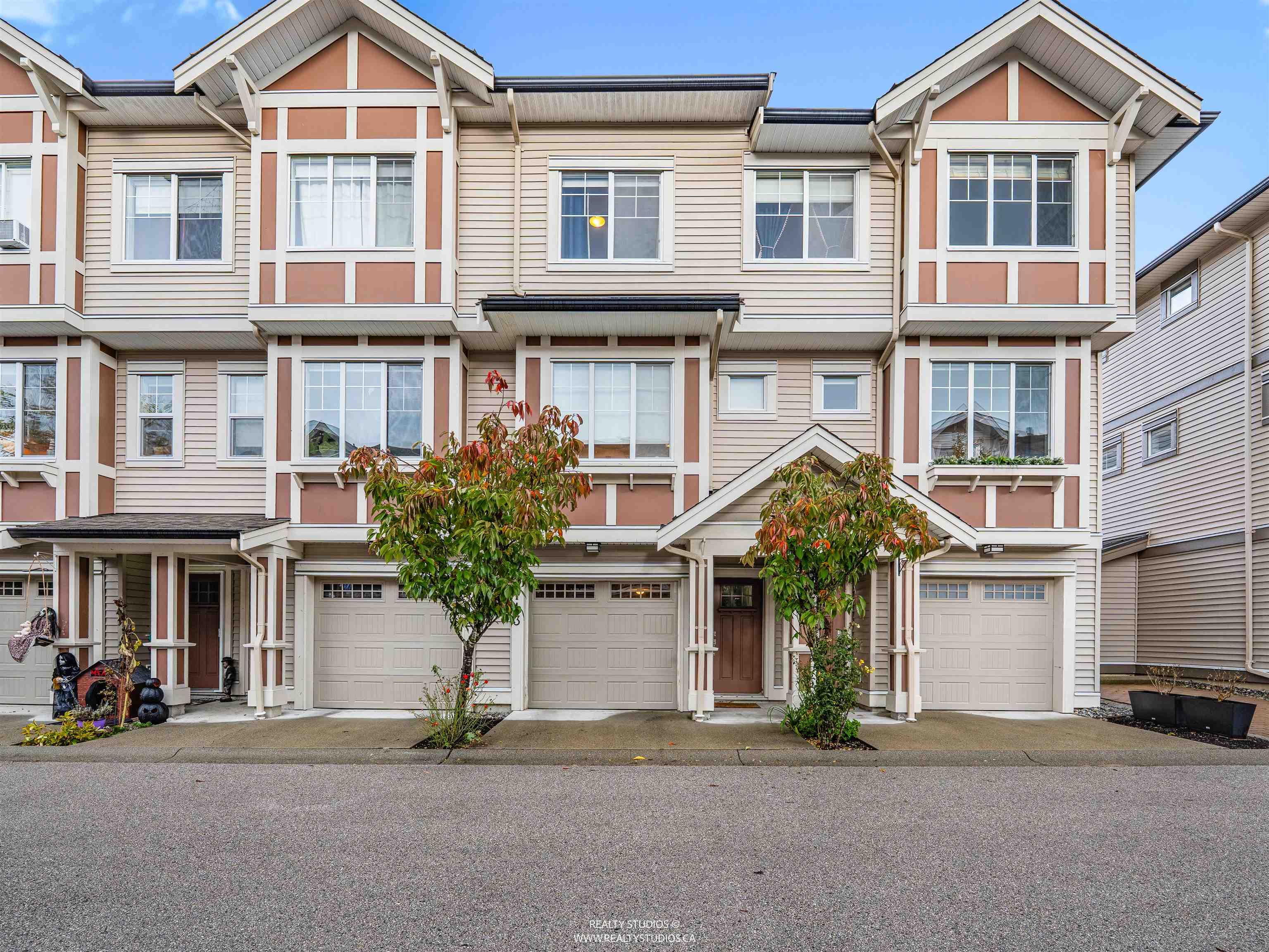 113 - 10151 240 Street, Maple Ridge, V2W 0G9 — photo 1