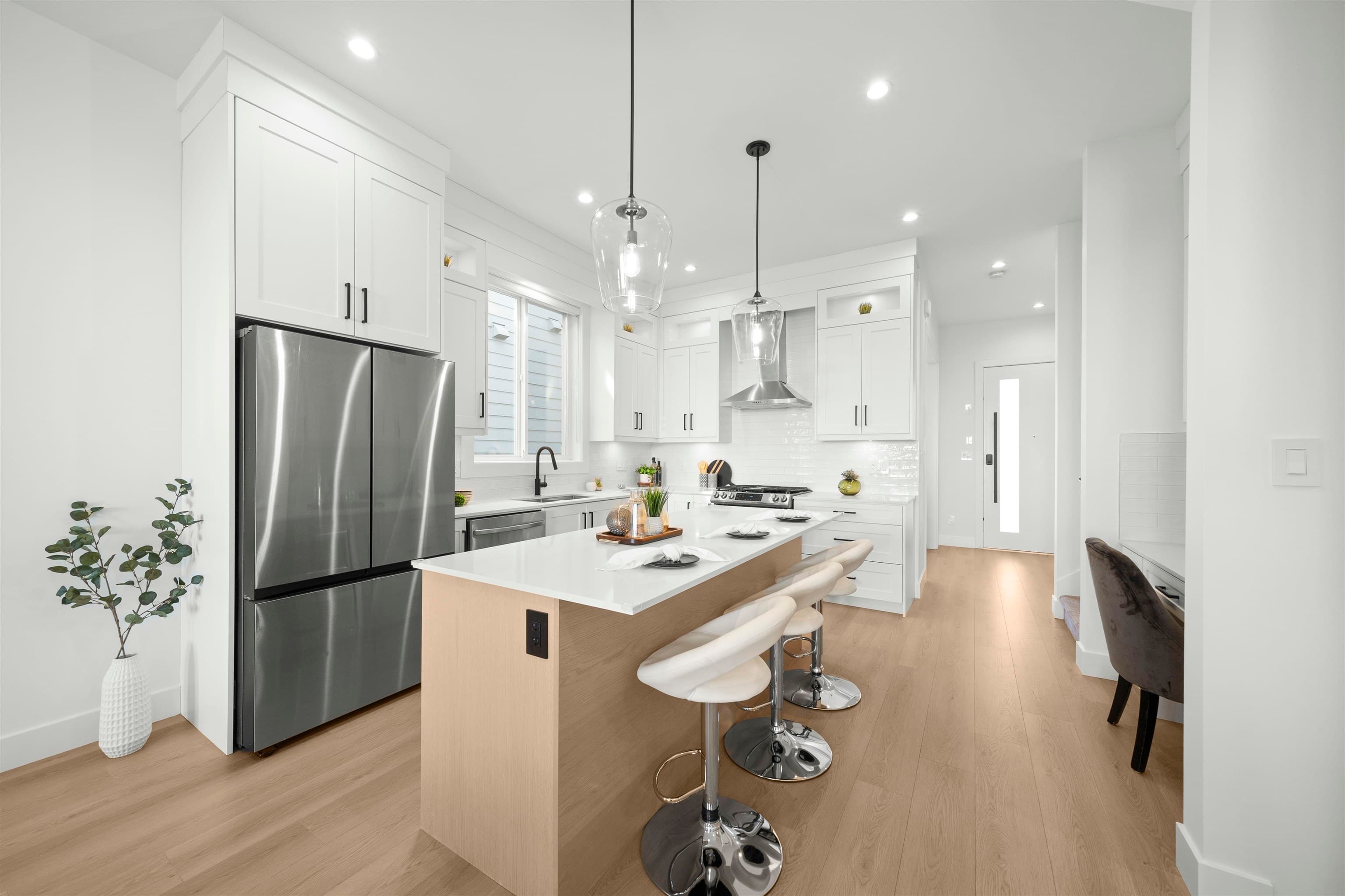 16722 16 Avenue, Surrey, V3S 9X7 — photo 5