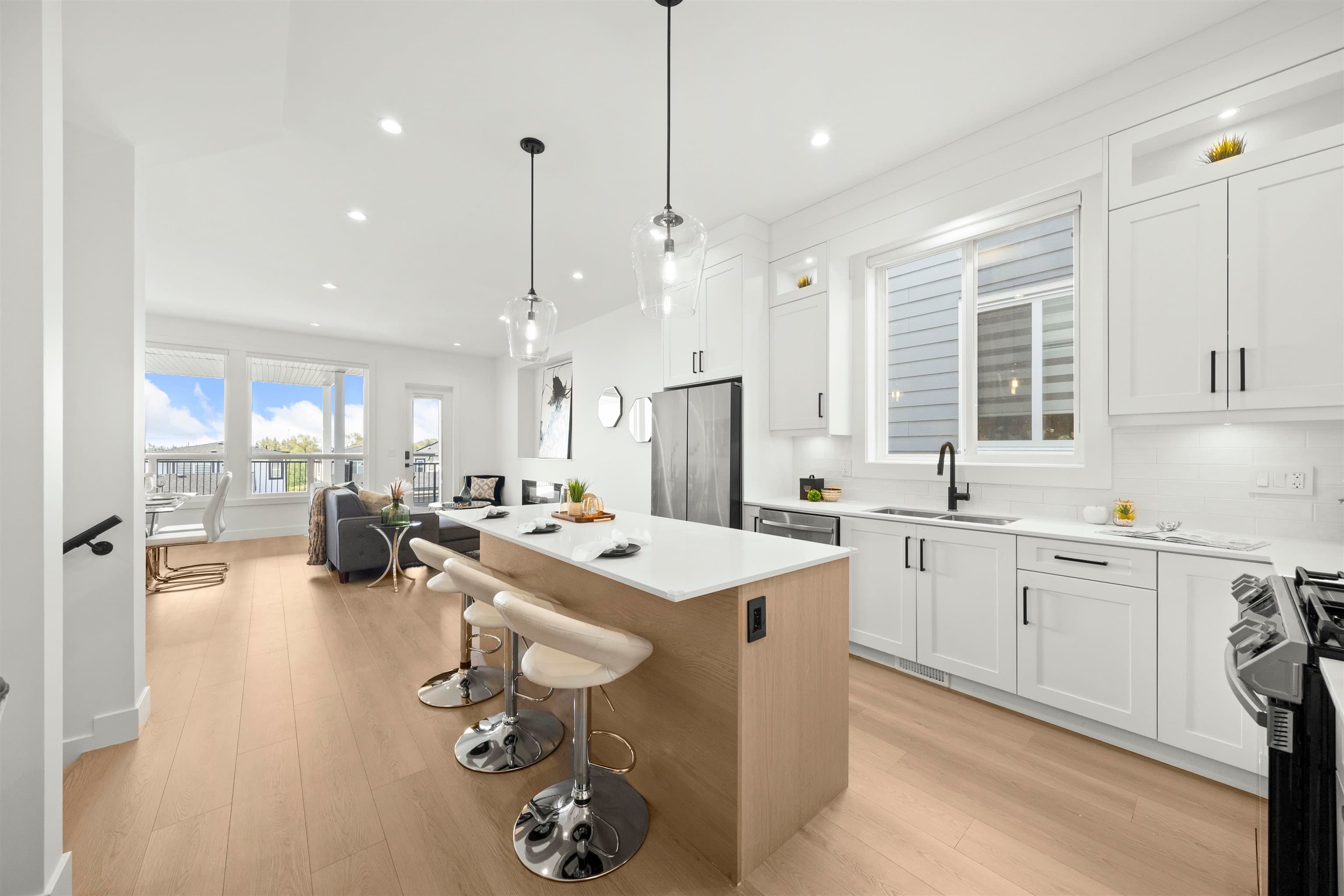 16722 16 Avenue, Surrey, V3S 9X7 — photo 4