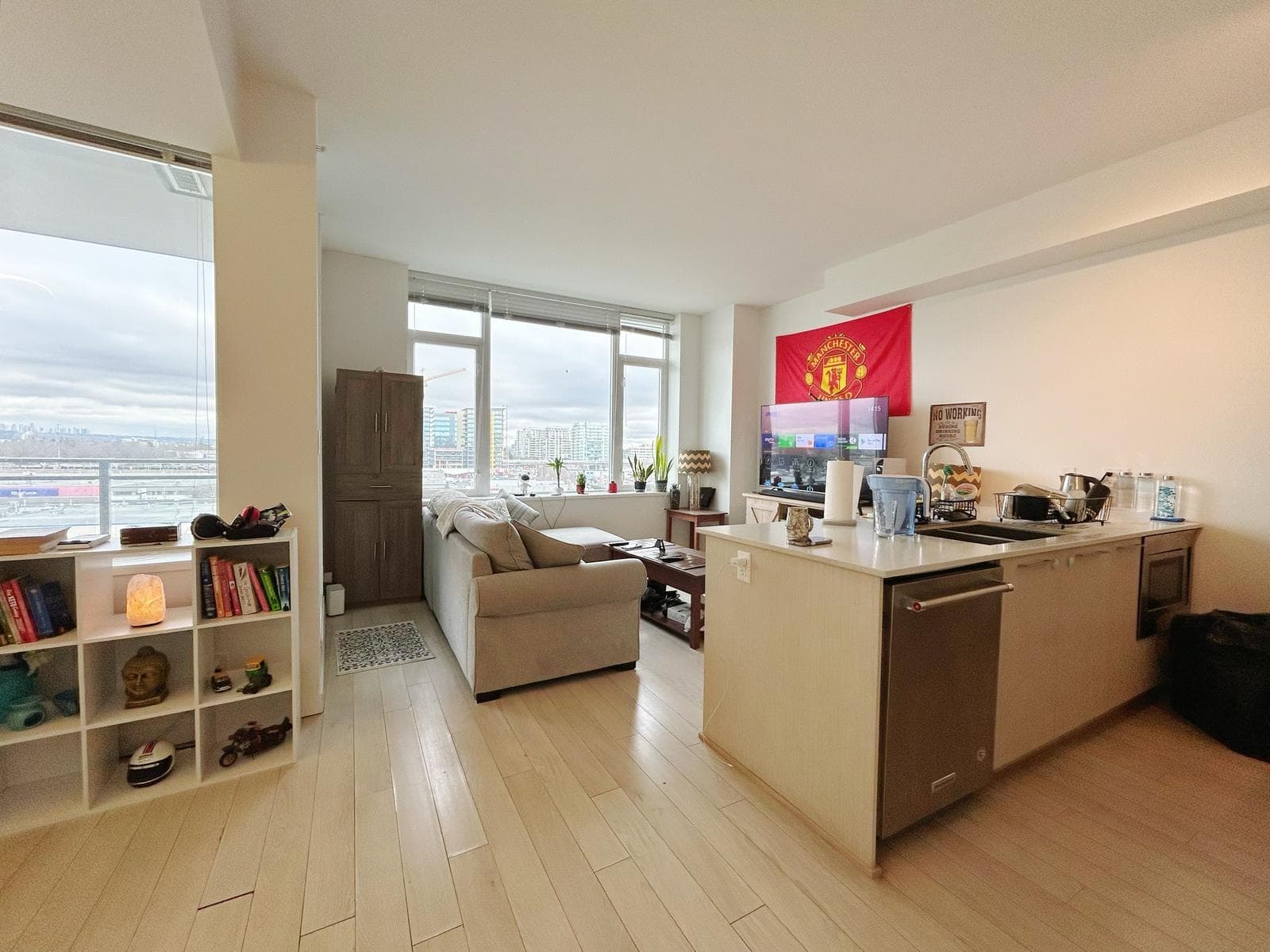 801 - 5619 Cedarbridge Way, Richmond — sold