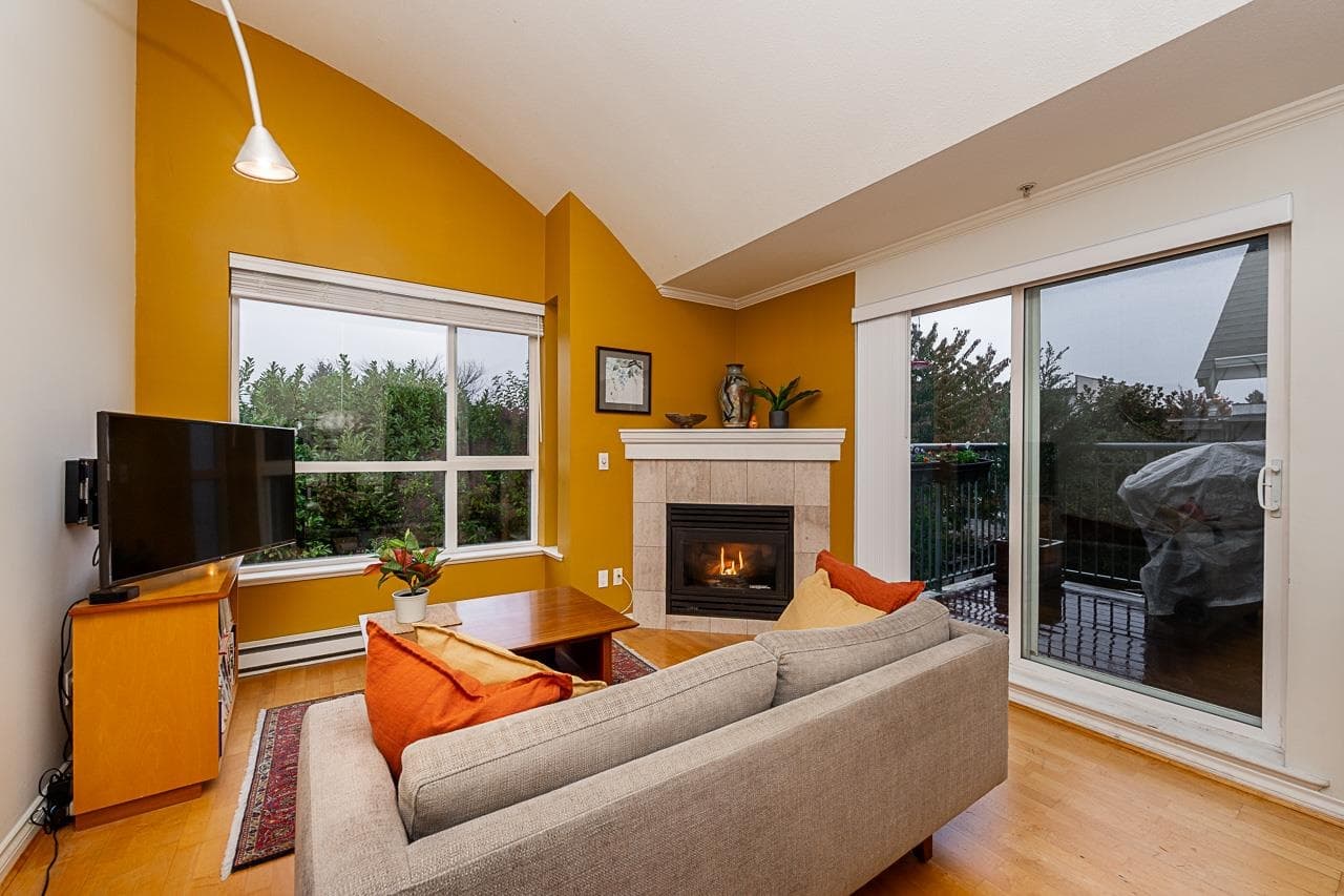 403 - 1617 Grant Street, Vancouver