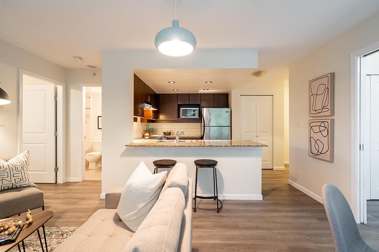311 - 9262 University Crescent, Burnaby, V5A 0A4 — photo 3