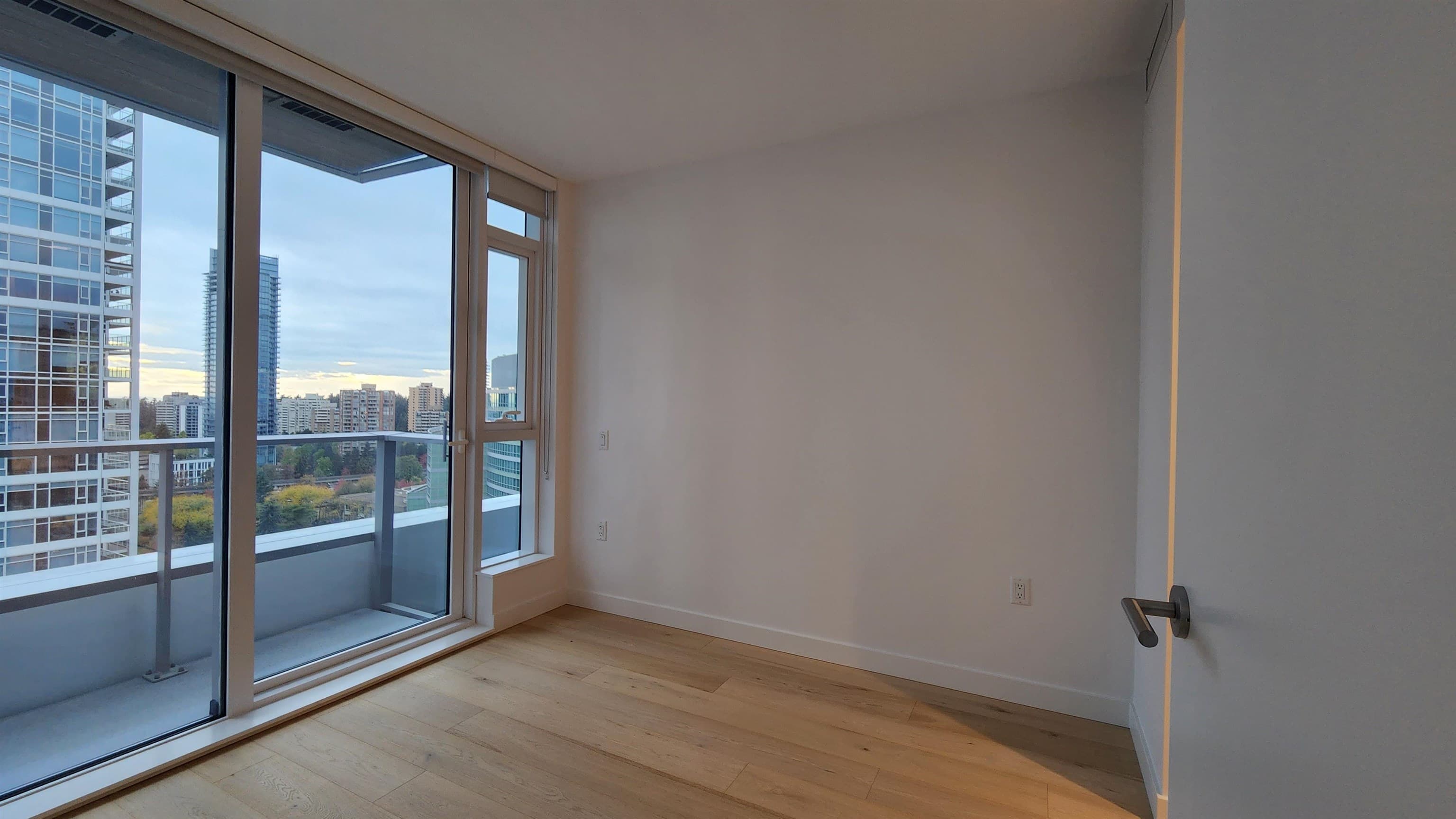 1603 - 6000 Mckay Avenue, Burnaby, V5H 0K2 — photo 5