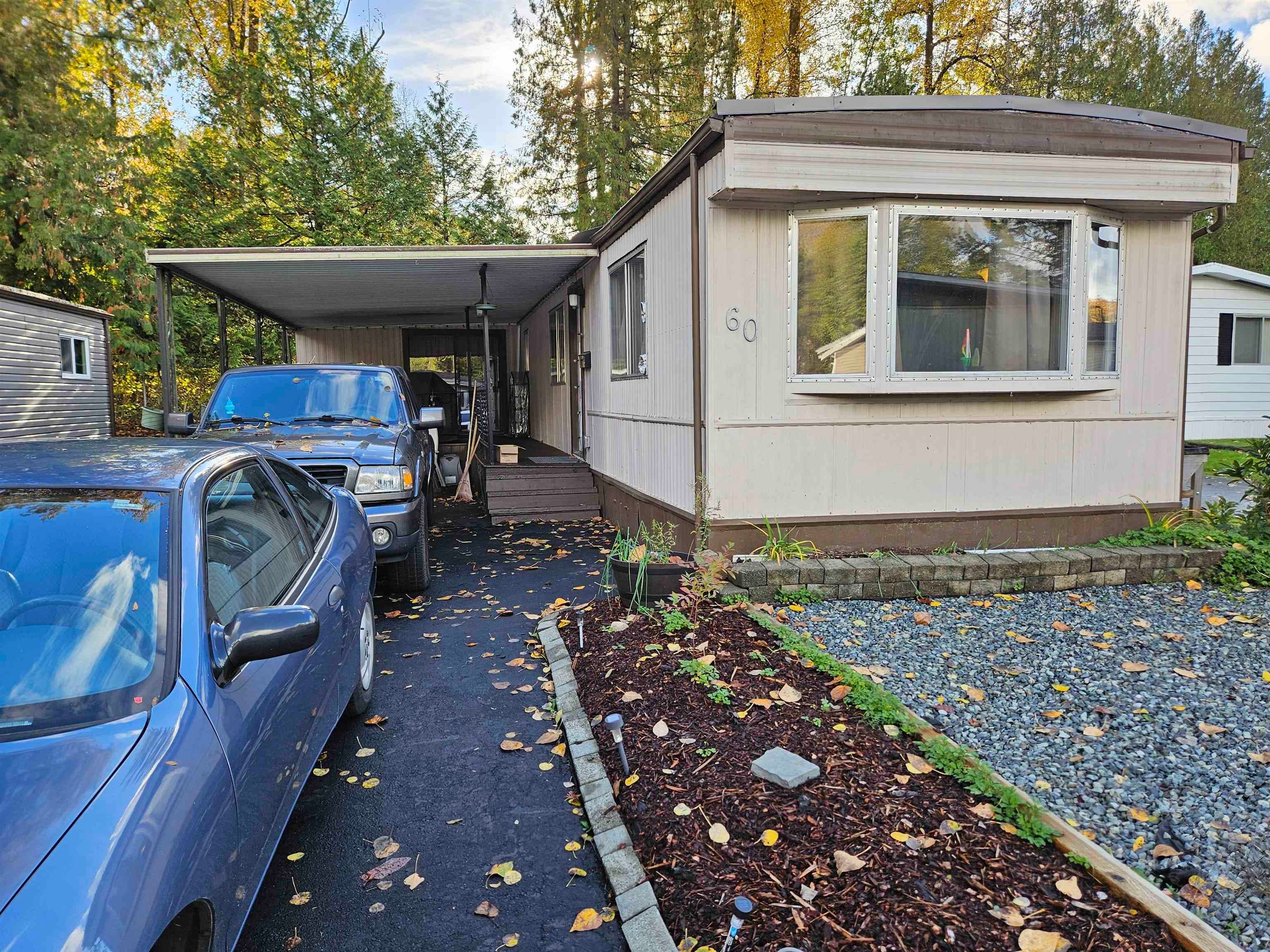 60 - 8220 King George Boulevard, Surrey, V3W 6E1 — photo 3