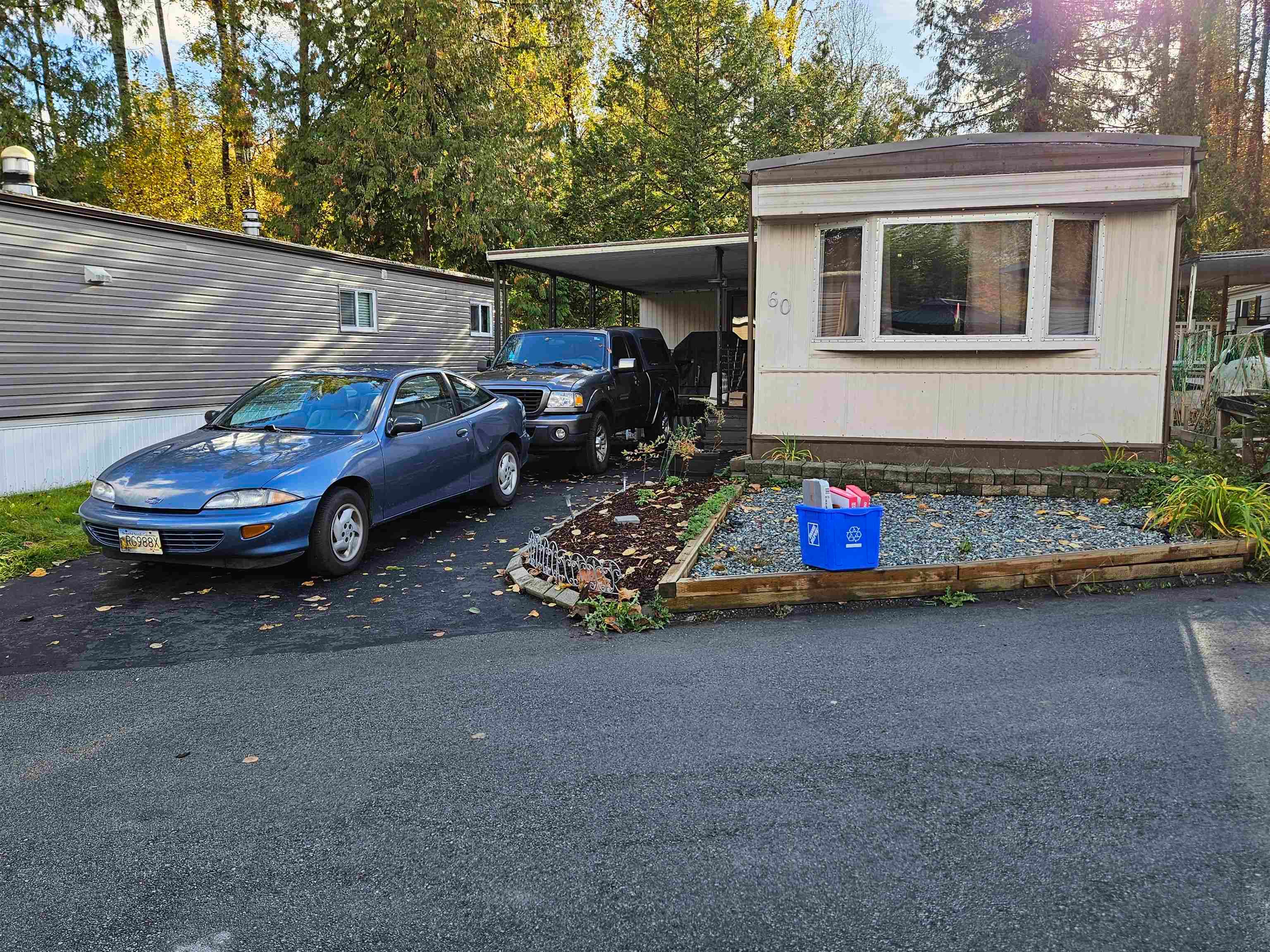 60 - 8220 King George Boulevard, Surrey, V3W 6E1 — photo 4