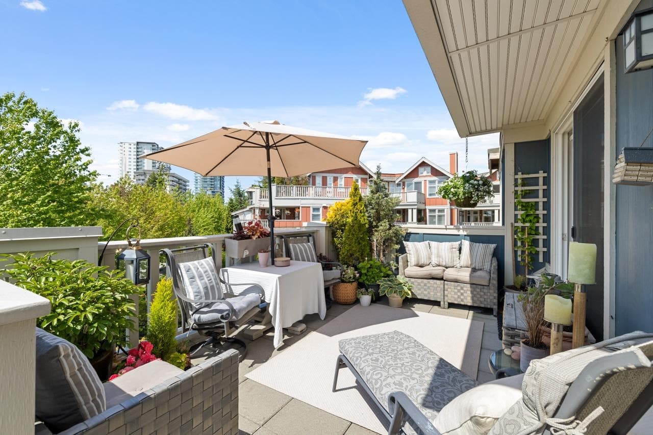 302 - 15392 16a Avenue, Surrey, V4A 1S9 — photo 2