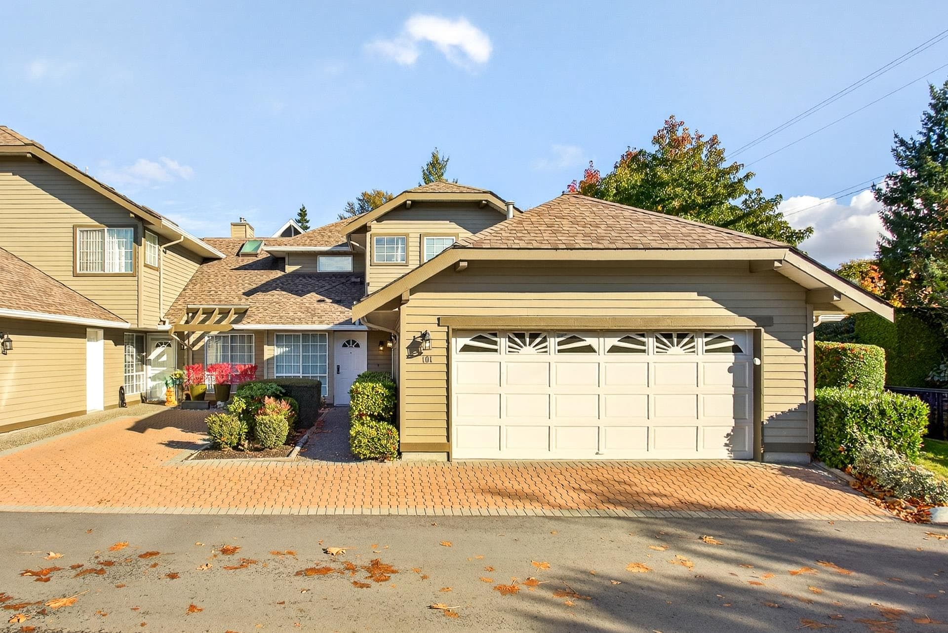 101 - 16275 15 Avenue, Surrey, V4A 1L4 — photo 2