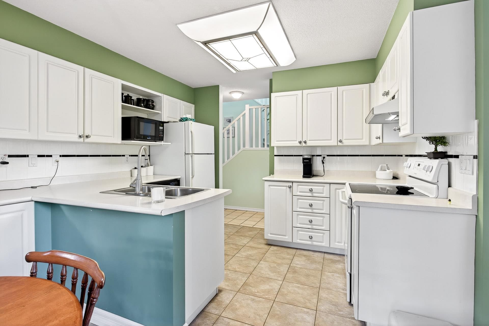 101 - 16275 15 Avenue, Surrey, V4A 1L4 — photo 4