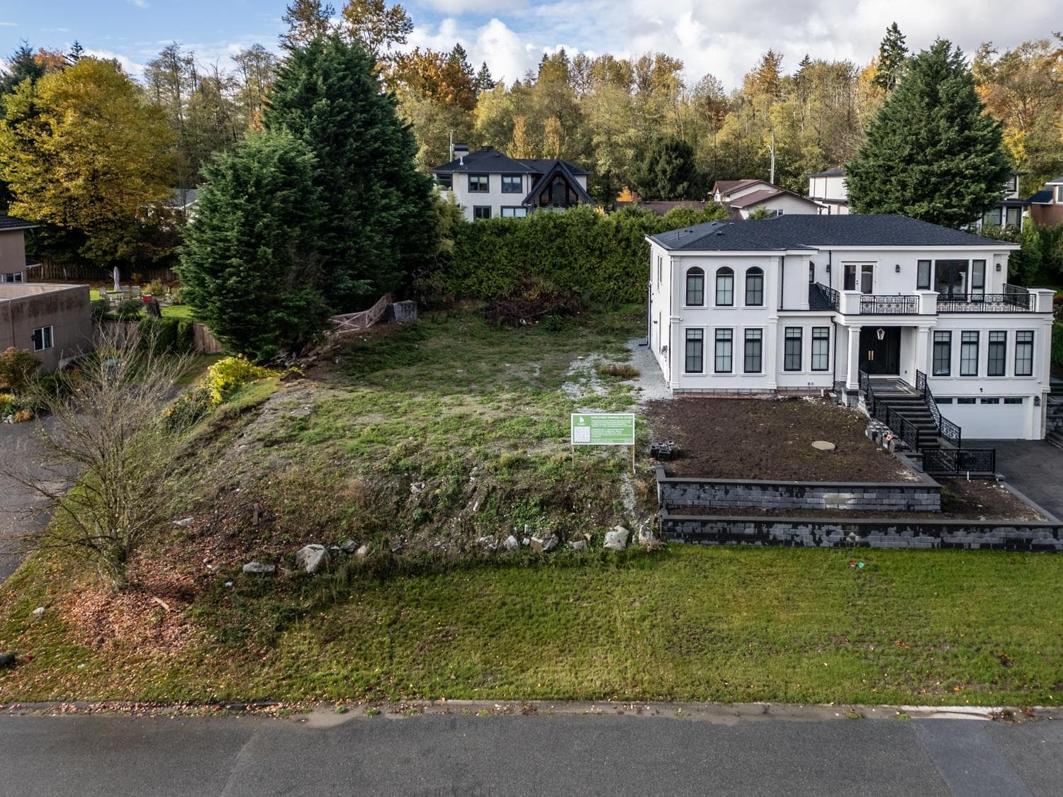 LT.2 - 9269 163 Street, Surrey, V4N 3C9 — photo 2
