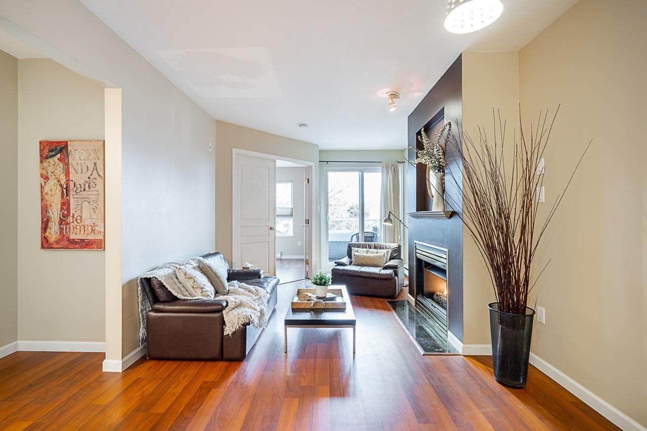 PH17 - 760 Kingsway, Vancouver, V5V 3C1 — photo 2