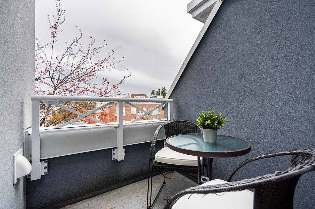 PH17 - 760 Kingsway, Vancouver, V5V 3C1 — photo 5