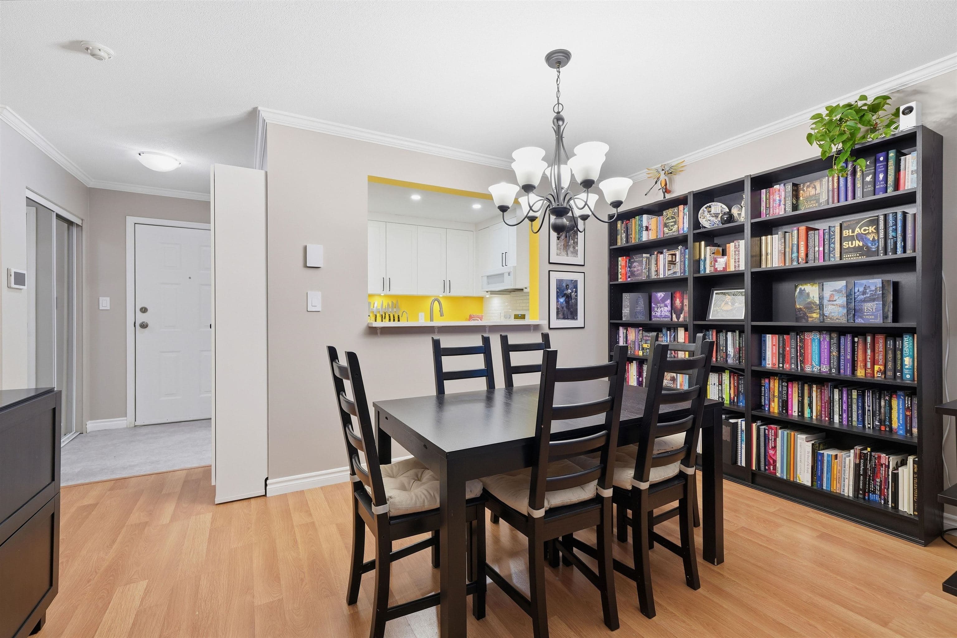 105 - 9767 140 Street, Surrey, V3T 5S4 — photo 4