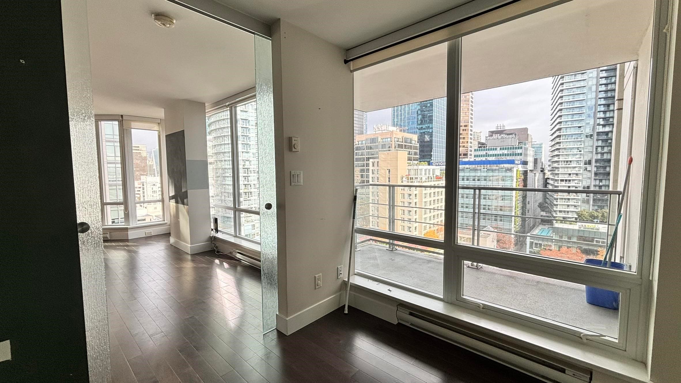 1601 - 535 Smithe Street, Vancouver, V6B 0H2 — photo 2