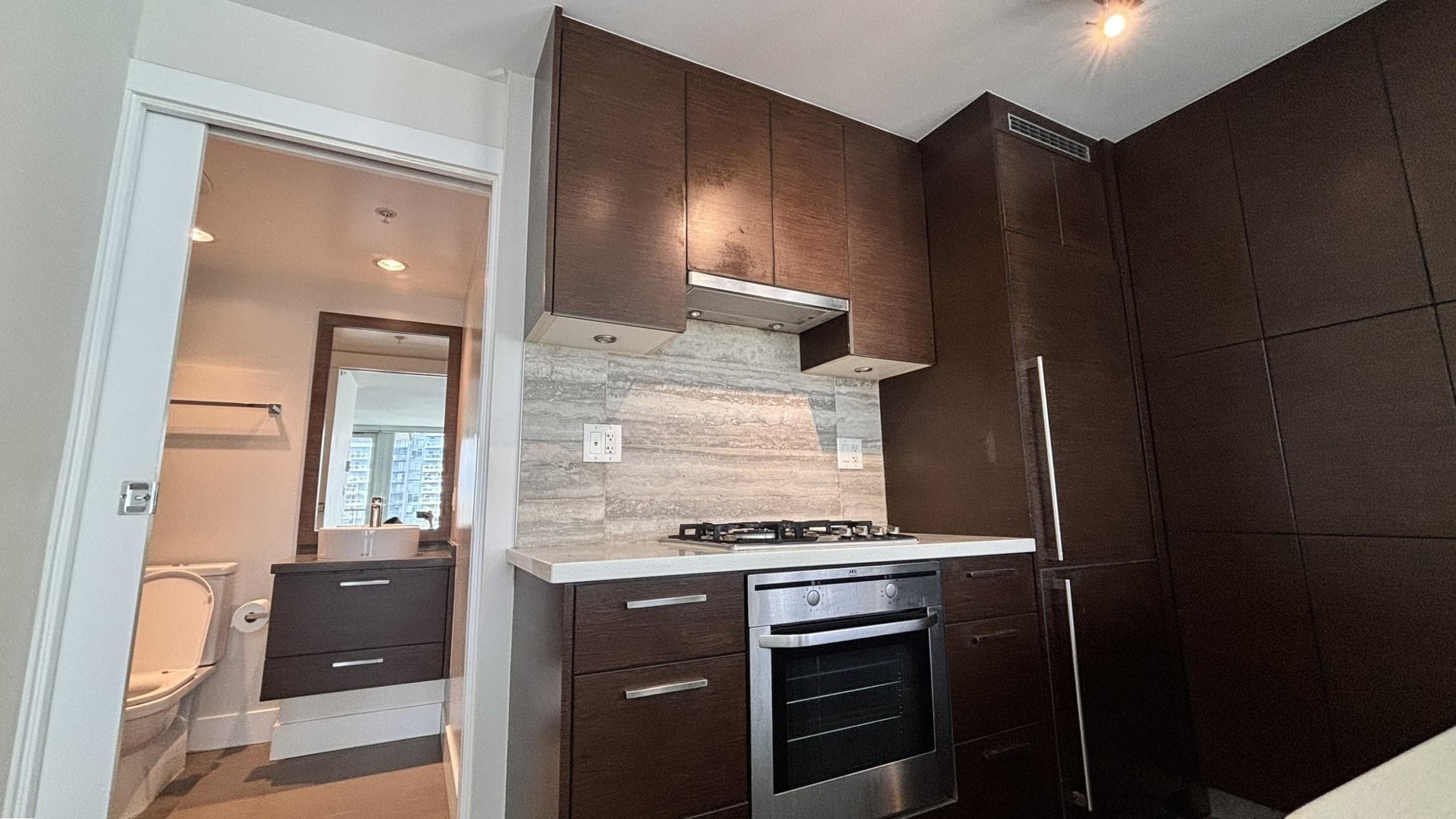 1601 - 535 Smithe Street, Vancouver, V6B 0H2 — photo 4