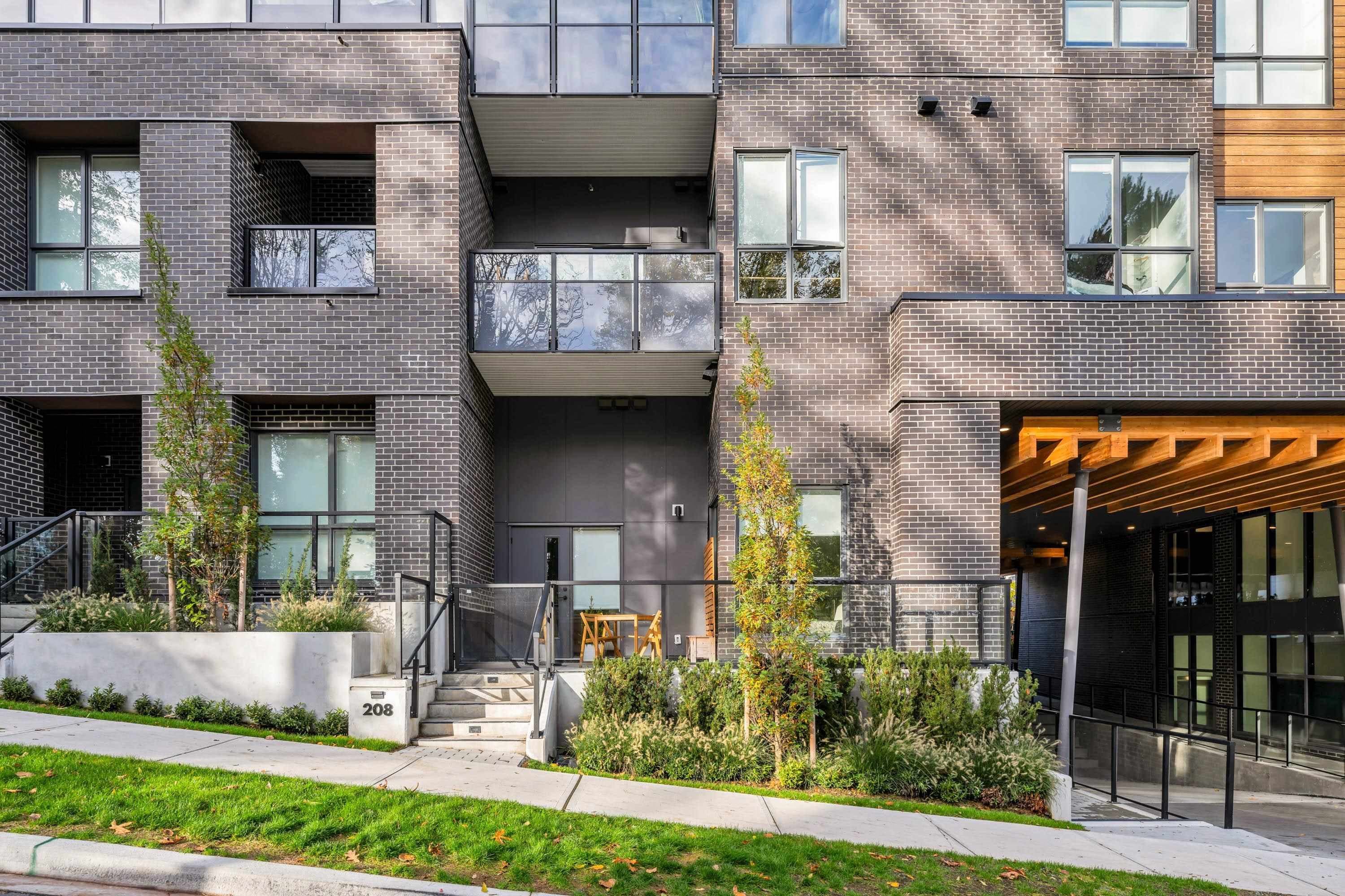 208 - 19577 65b Avenue, Surrey
