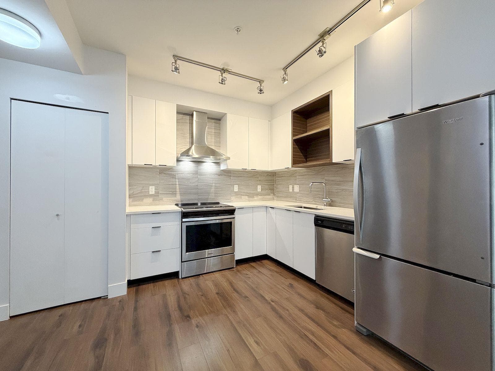 242 - 5355 Lane Street, Burnaby, V5H 0H1 — photo 3