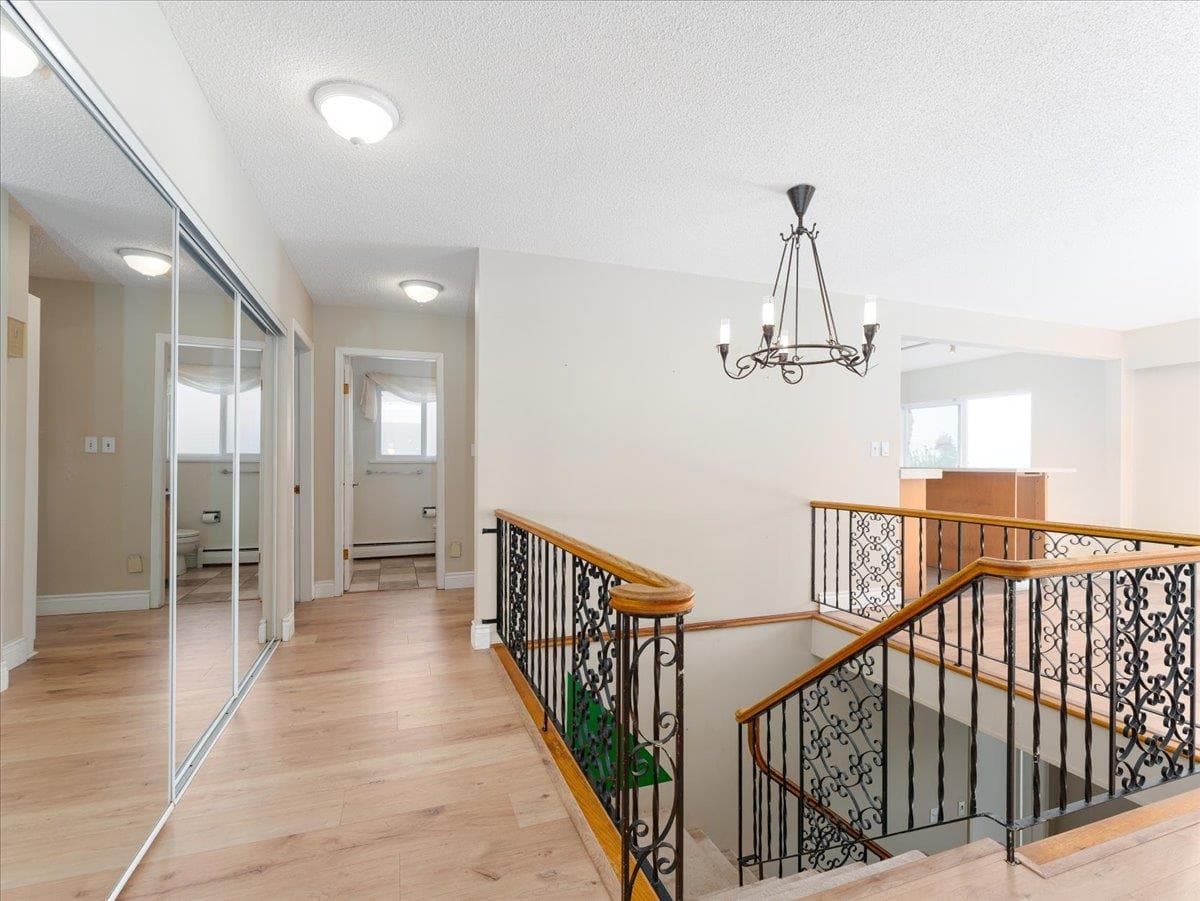 1228 Adderley Street, North Vancouver, V7L 1T7 — photo 3