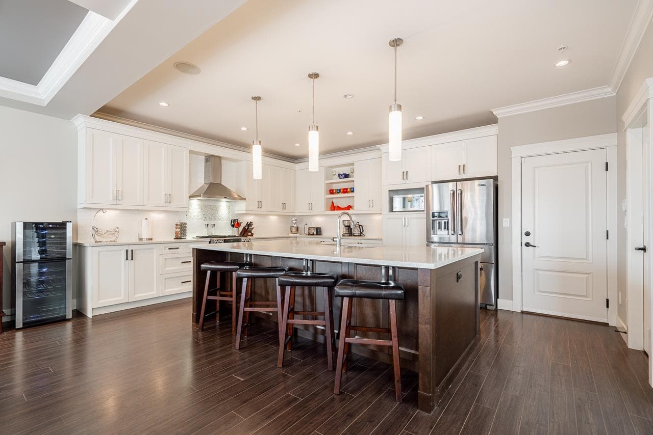 23310 138b Avenue, Maple Ridge, V4R 2G5 — photo 2