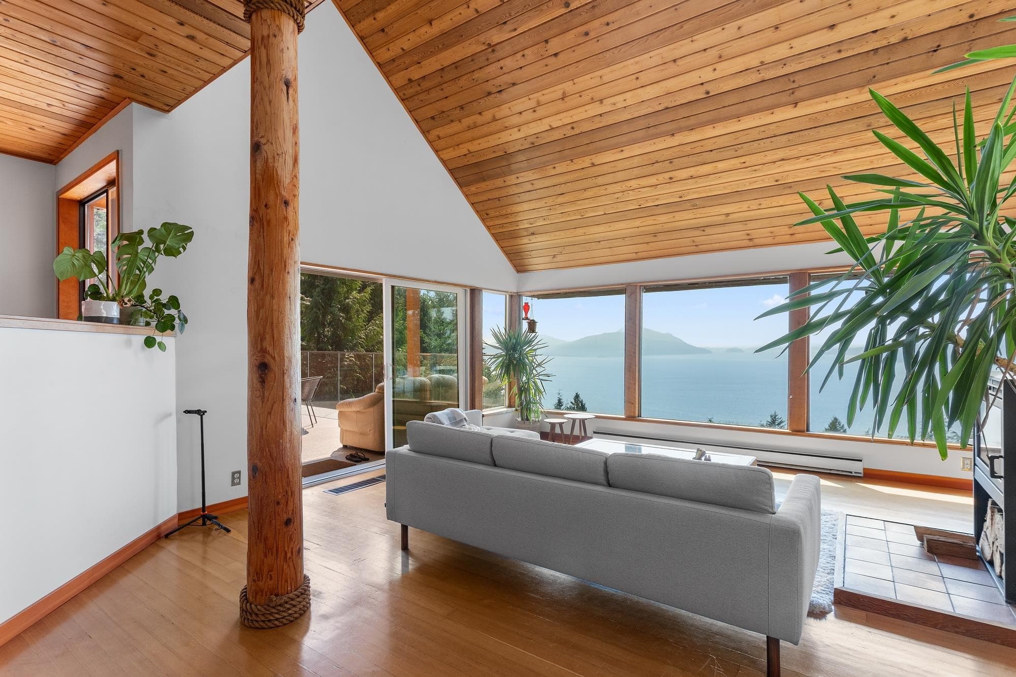 270 Mountain Drive, Lions Bay, V0N 2E0 — photo 5