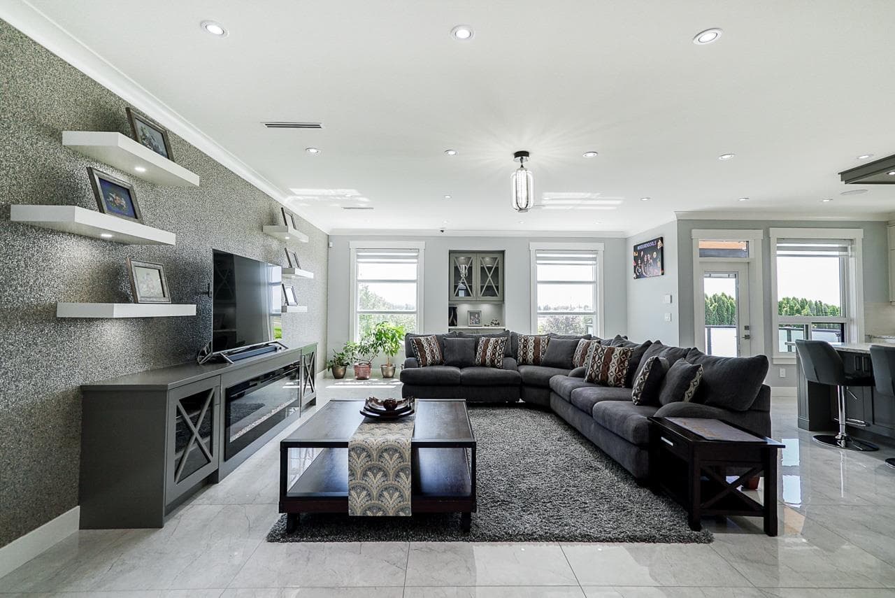 17012 57 Avenue, Surrey, V3S 8P3 — photo 5