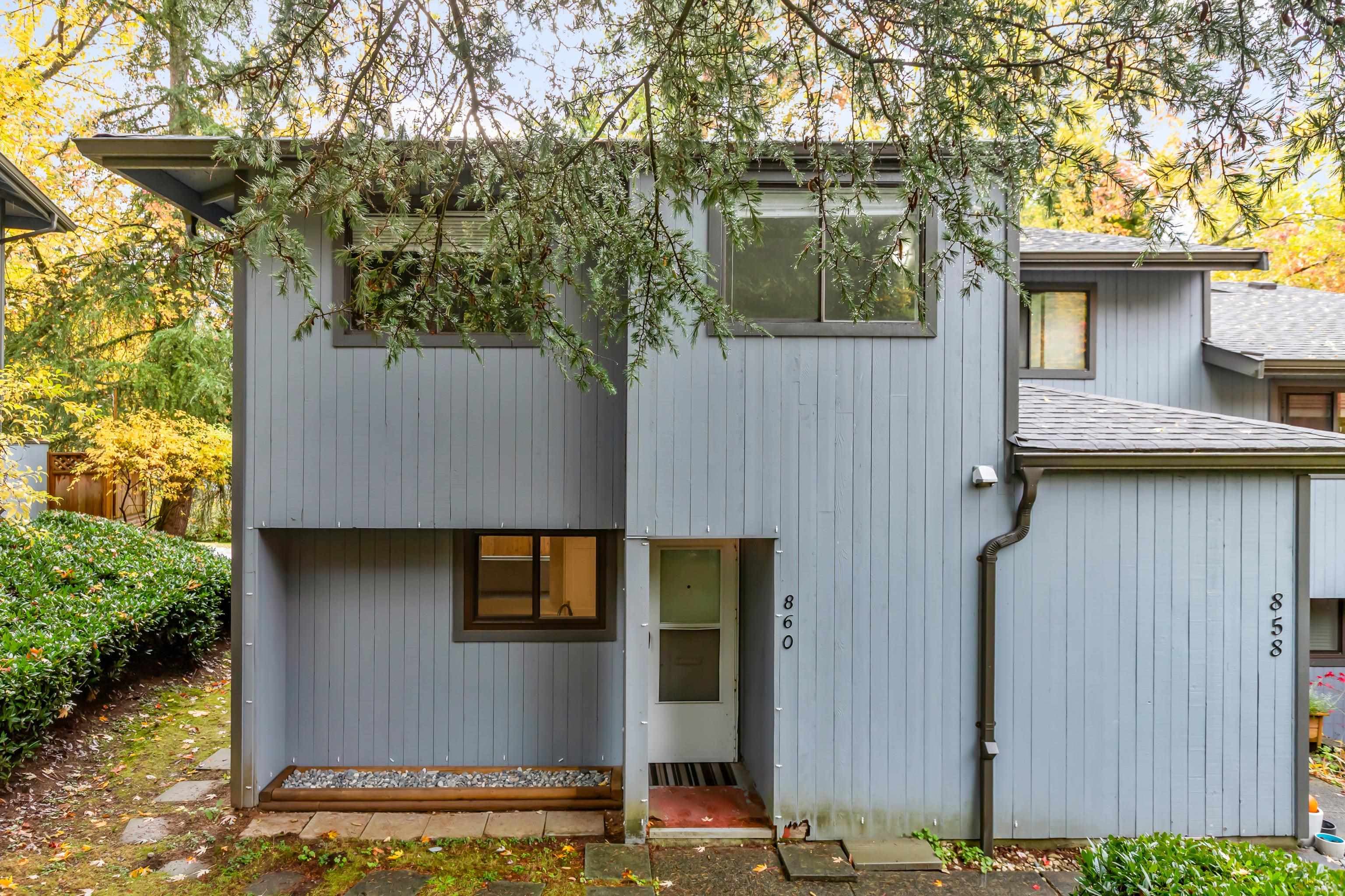 860 Blackstock Road, Port Moody