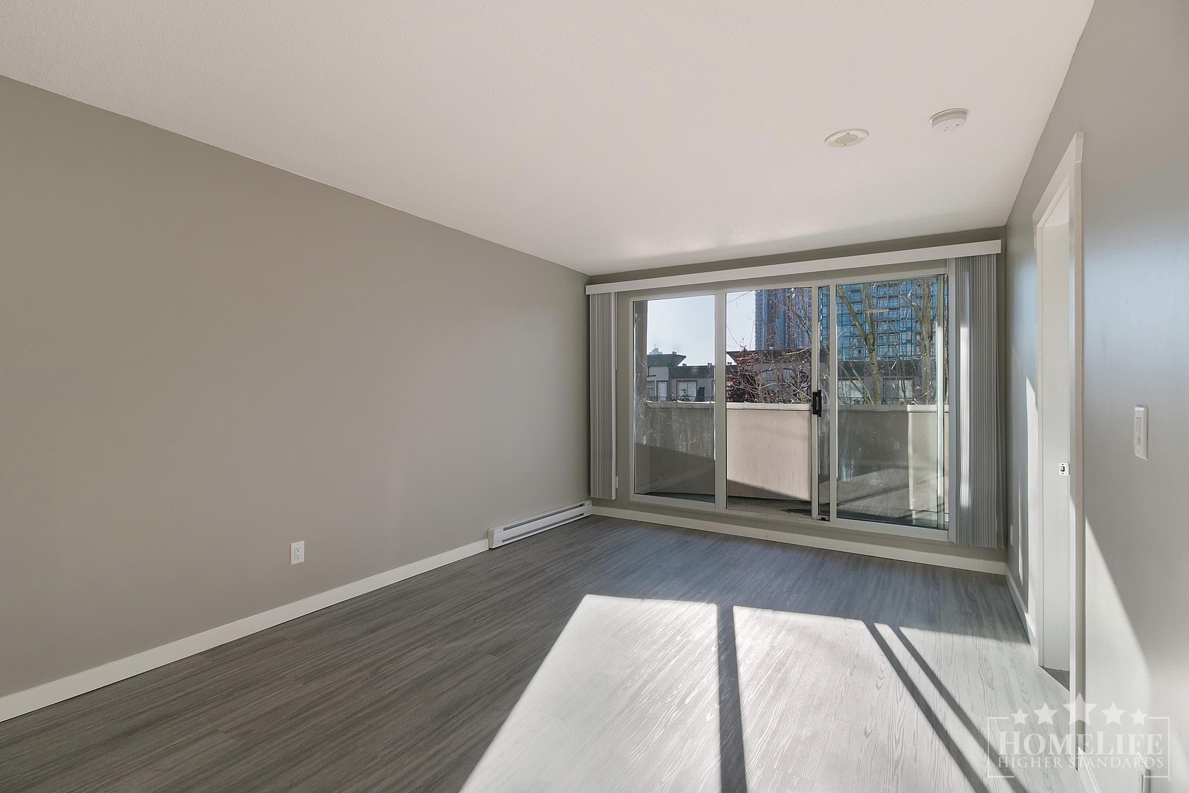 506 - 10523 University Drive, Surrey, V3T 5T8 — photo 5