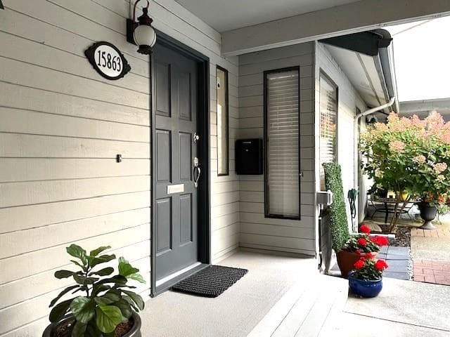 15863 Alder Place, Surrey, V4A 5J1 — photo 2